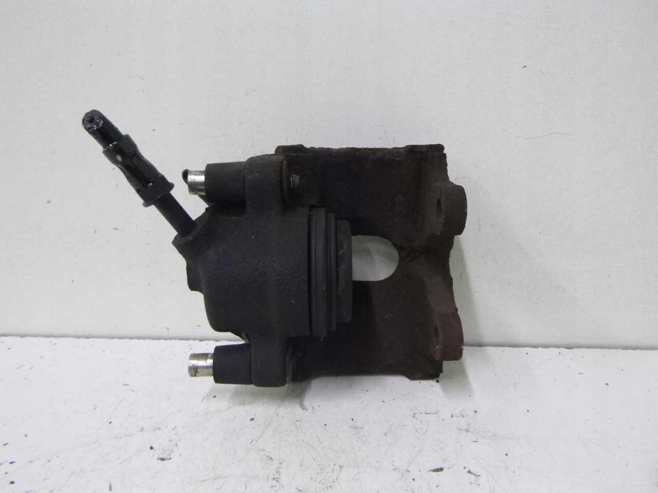 caliper brake front BMW E46 2.2 Kombi 02r.