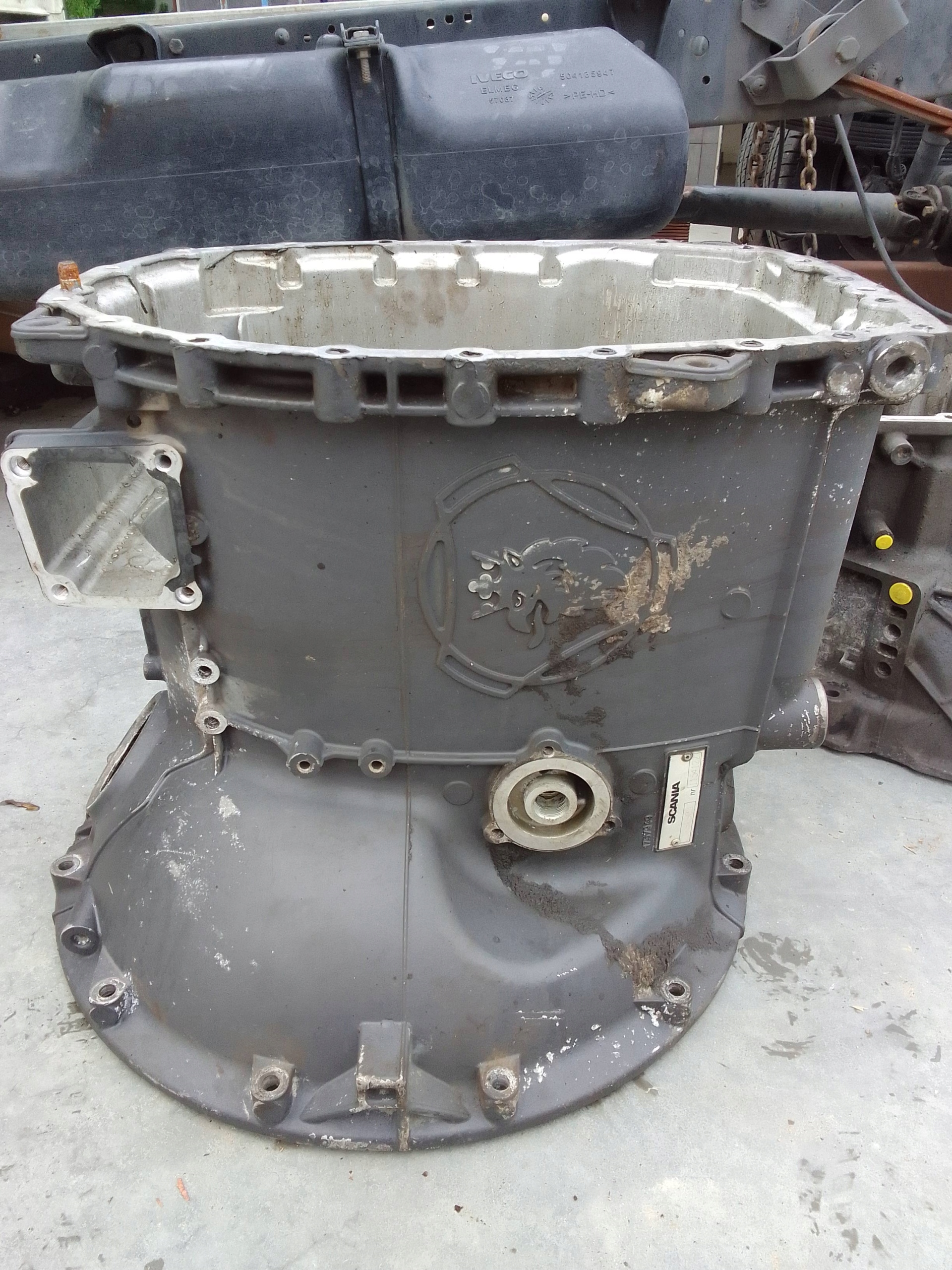 OBUDOWA ŚRODKOWA SKRZYNI BIEGÓW SCANIA GRS 905