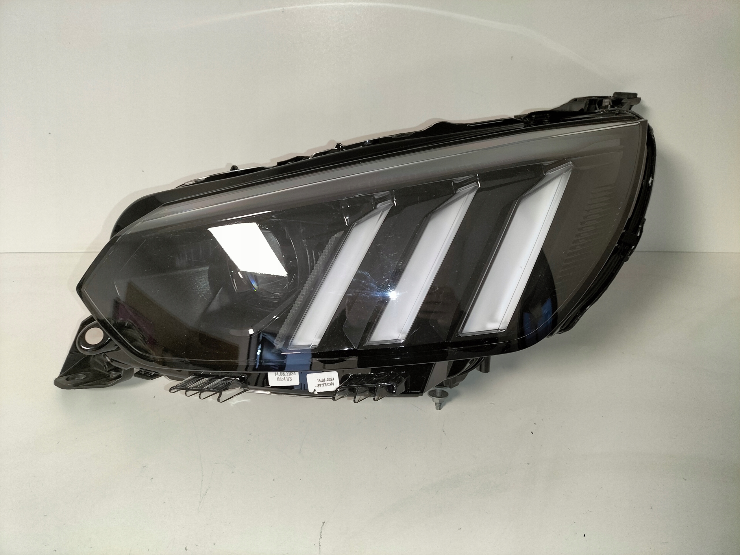 light front reflektor left PEUGEOT 208 2008 II 19- FULL LED