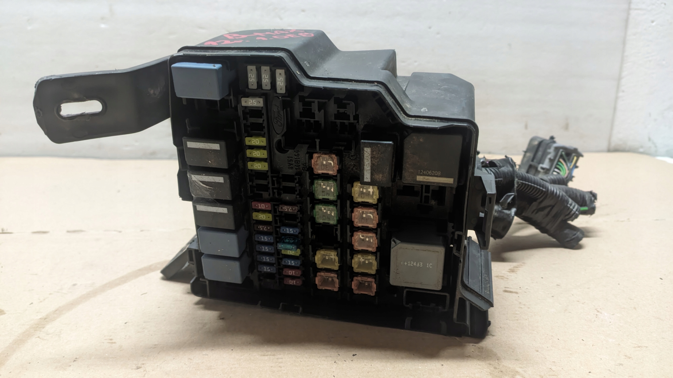 FORD B-MAX 12R 1.0 EB Module fusibles AV1T-14K012-GHC
