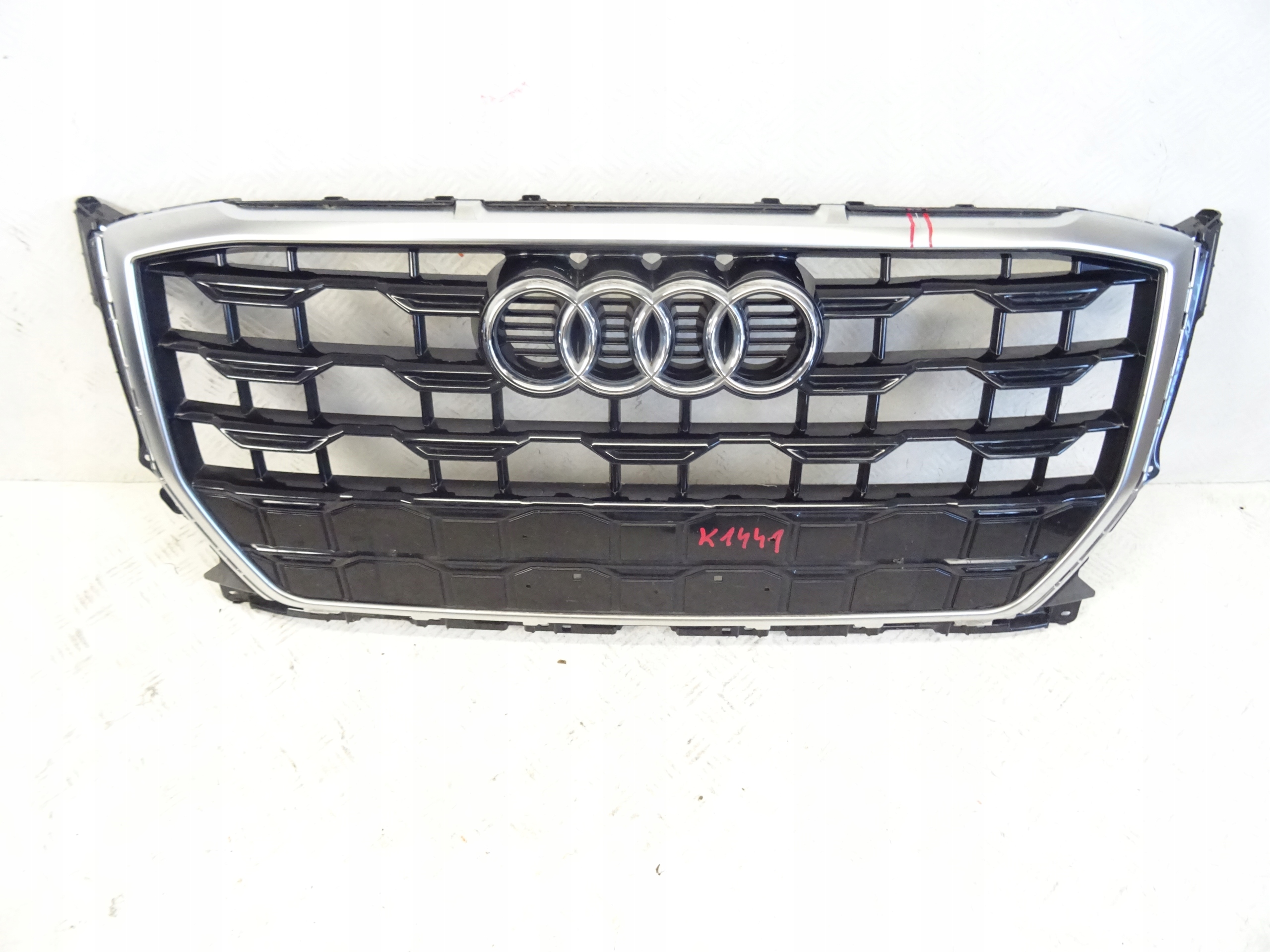 grill grille front front AUDI Q2 S-LINE LIFT 81A 81A853651H
