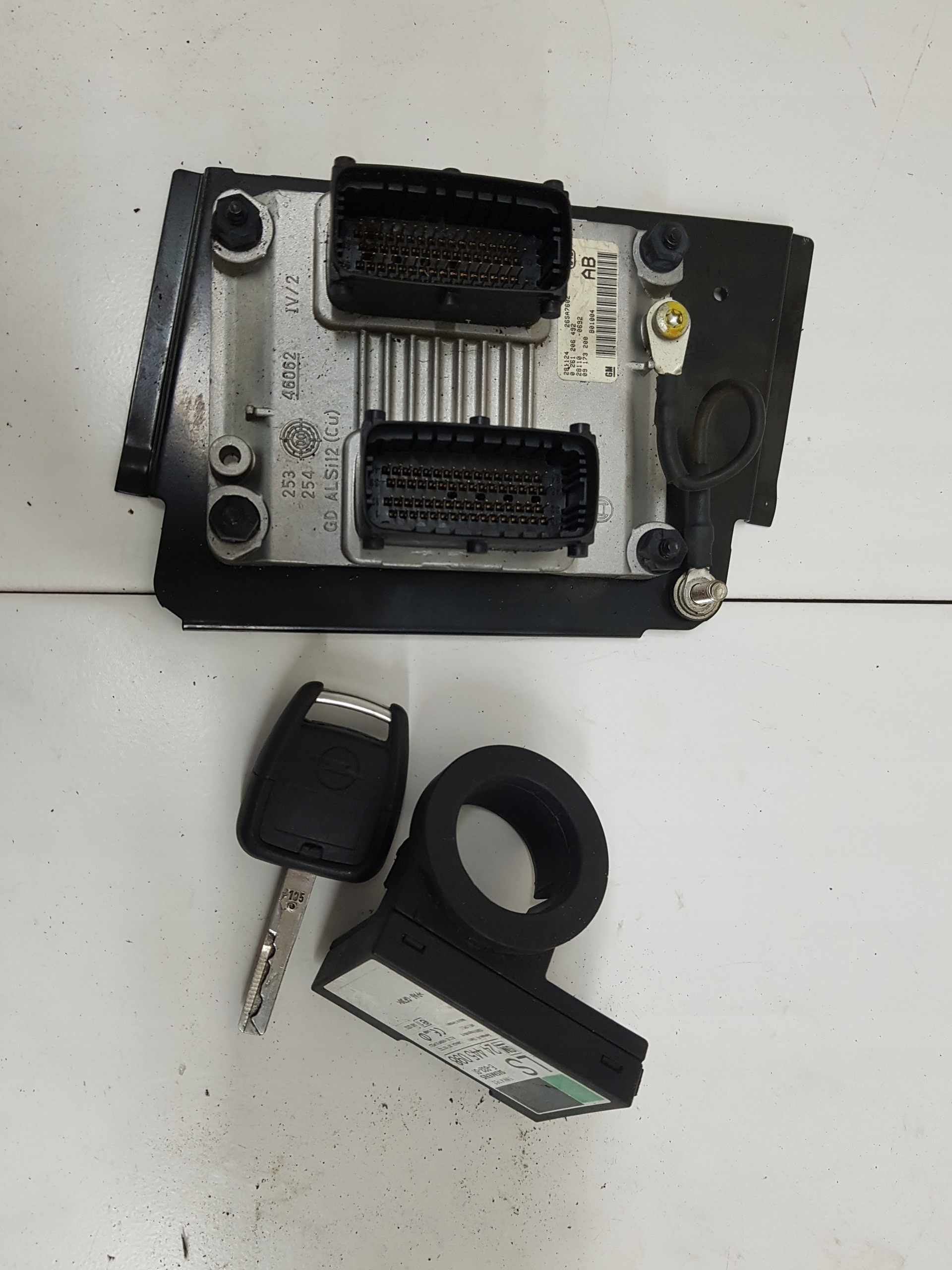 ZESTAW STARTOWY IMMO OPEL Omega B FL 2445098