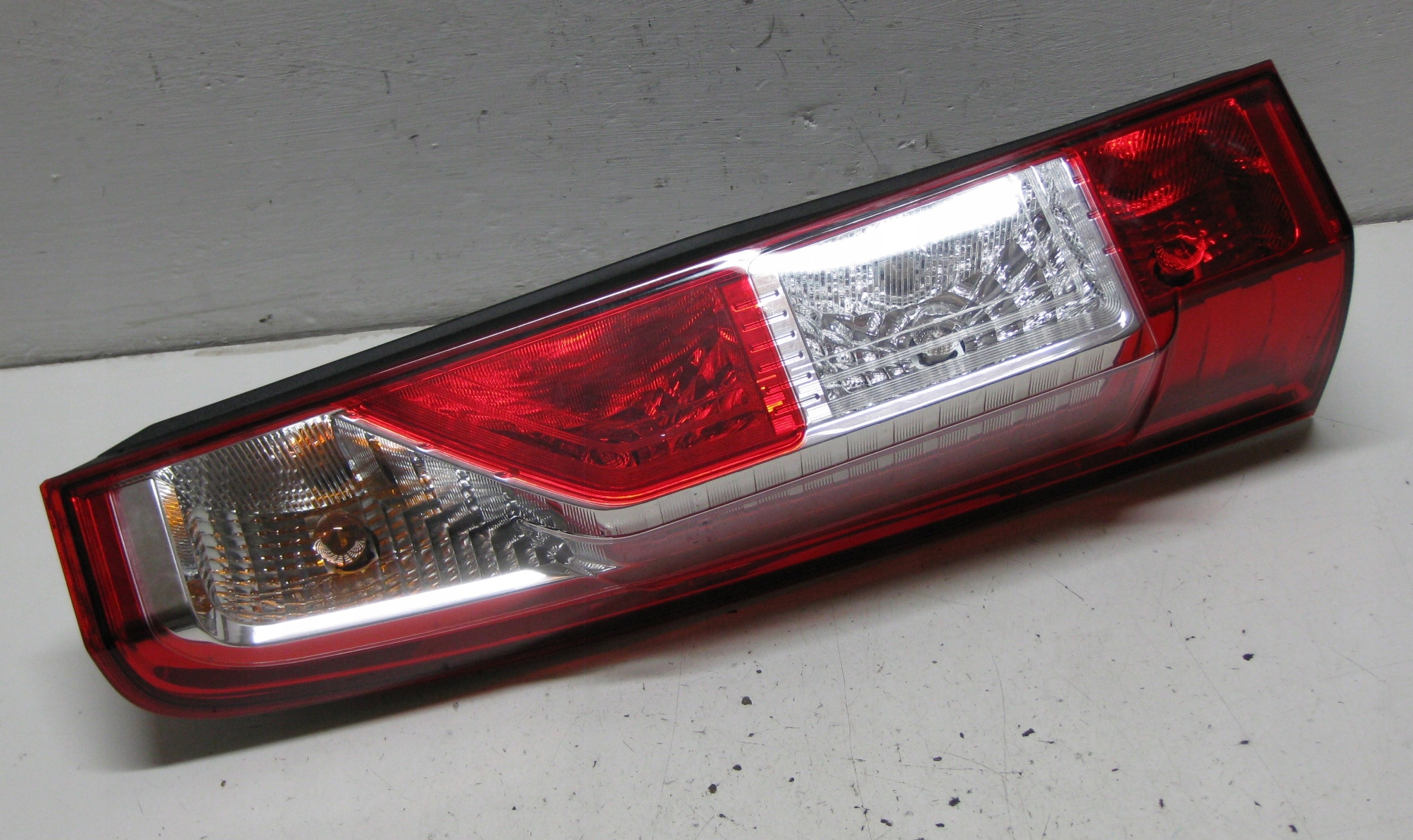 RENAULT MASTER OPEL MOVANO III LIFT light rear part left