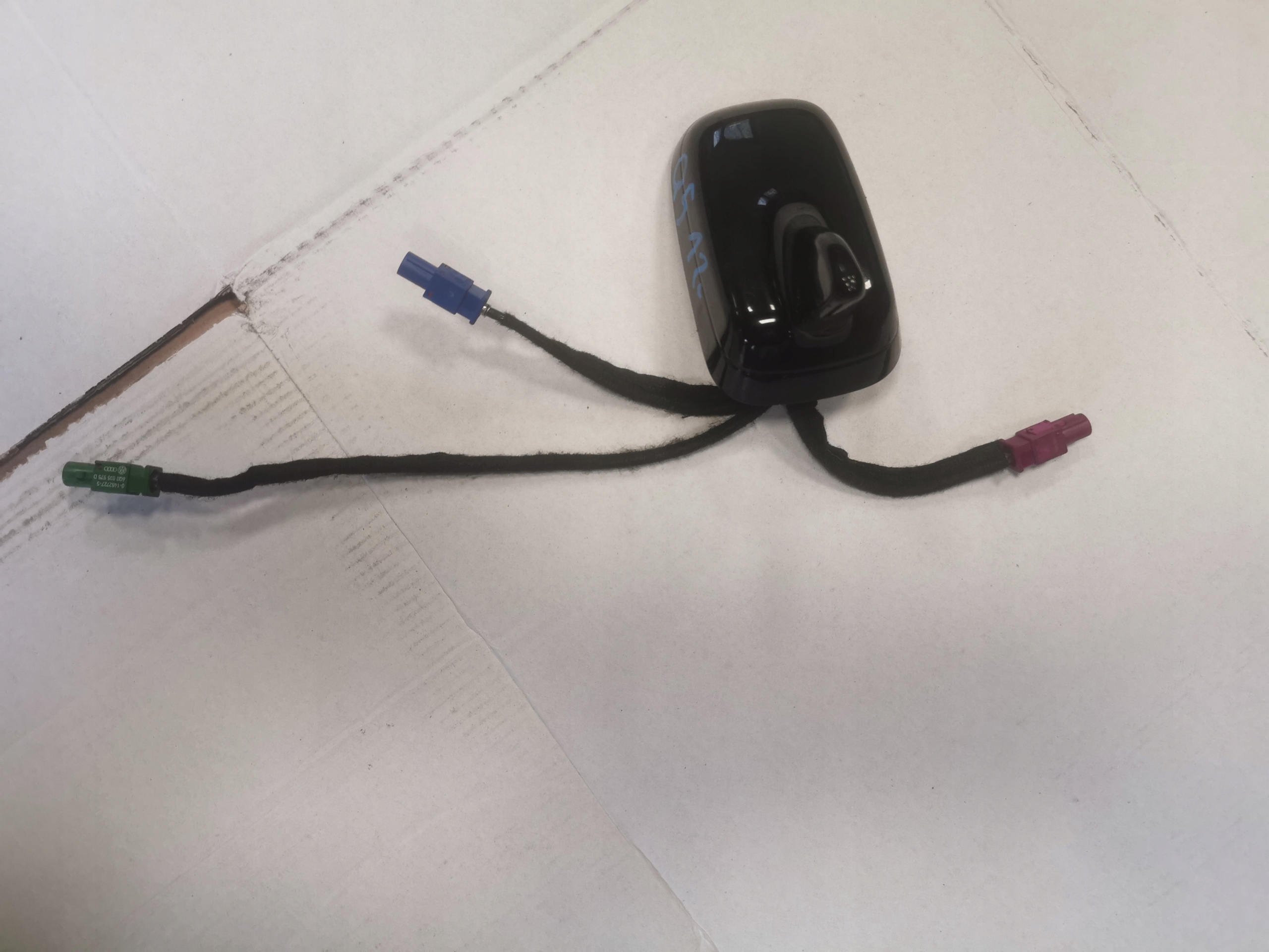 Антенна крыши AUDI Q5 8R 8R0035503C