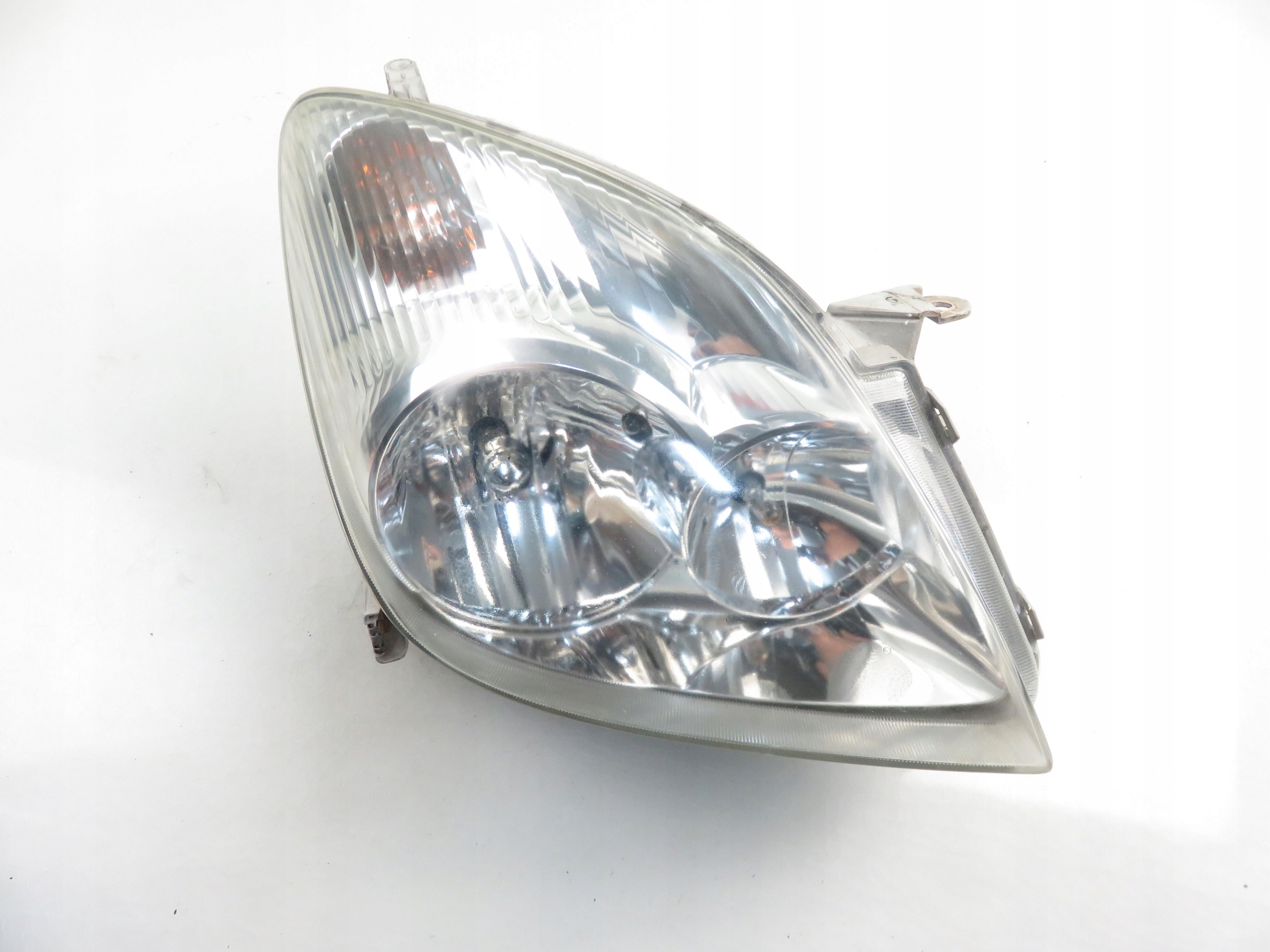 ФАРА ПРАВА ПЕРЕДНЯ TOYOTA COROLLA Verso E12