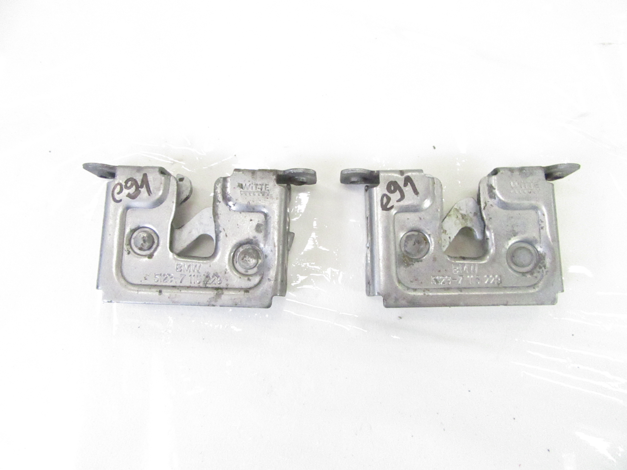bonnet latch lock BMW e60 e61 e63 e81 e83 e88 e90 e92