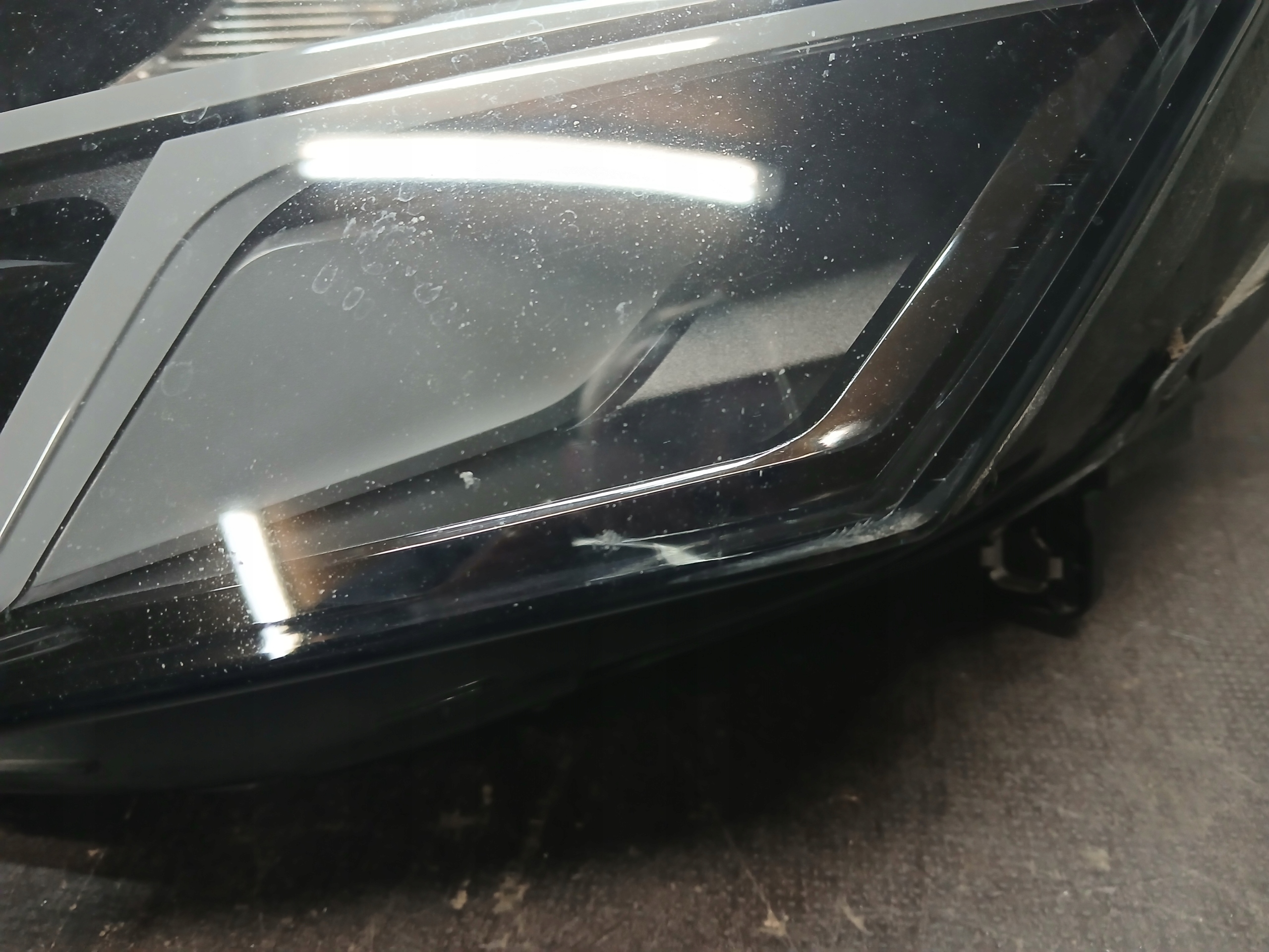 light front left AUDI A3 8Y FULL LED 8Y0941011
