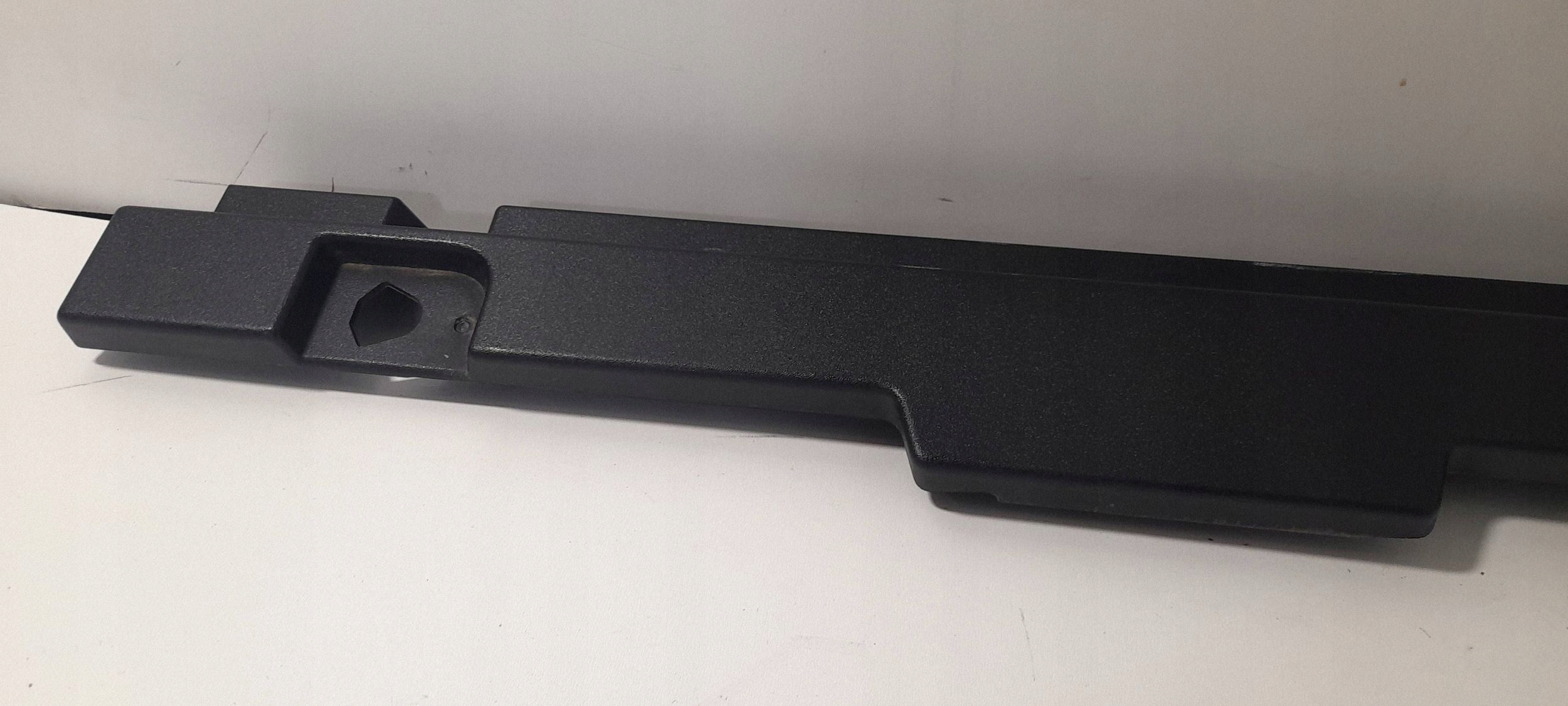 Land Rover Defender L663 moulding left boot L8B245531A (LD54)