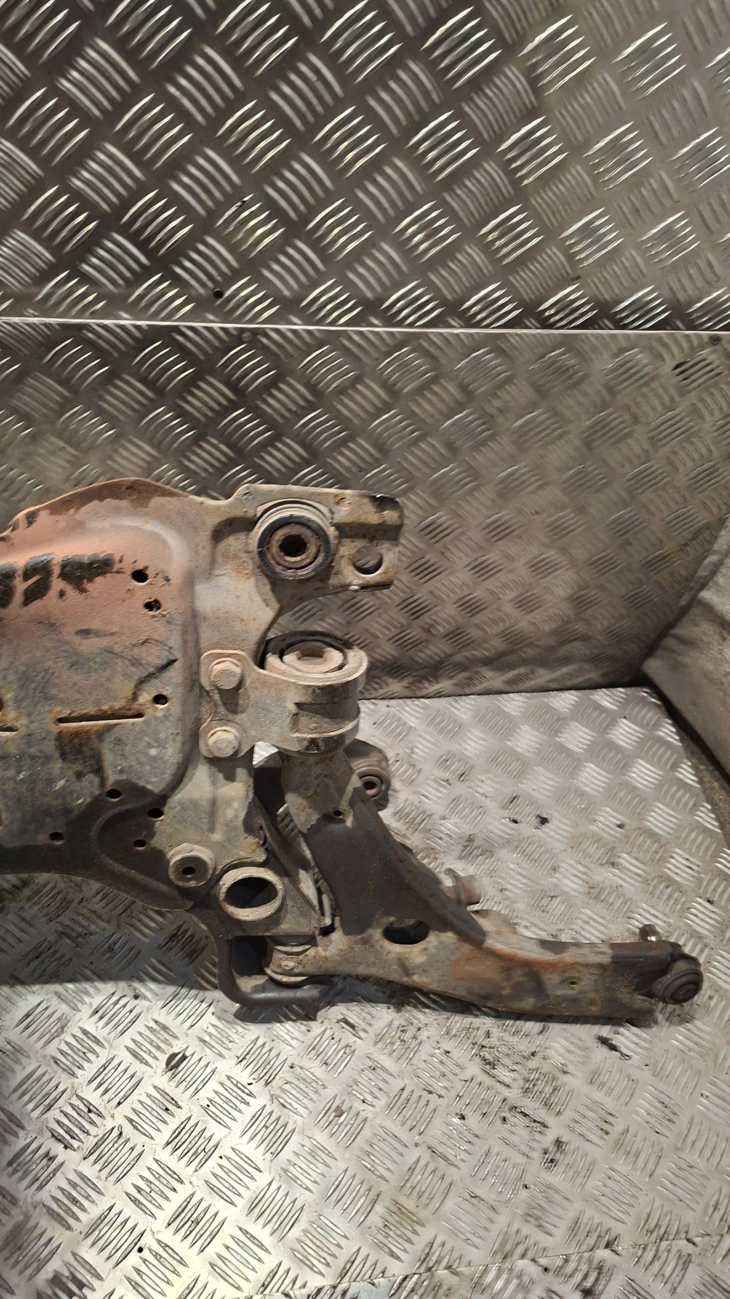 axle beam front MAZDA 5 1.8