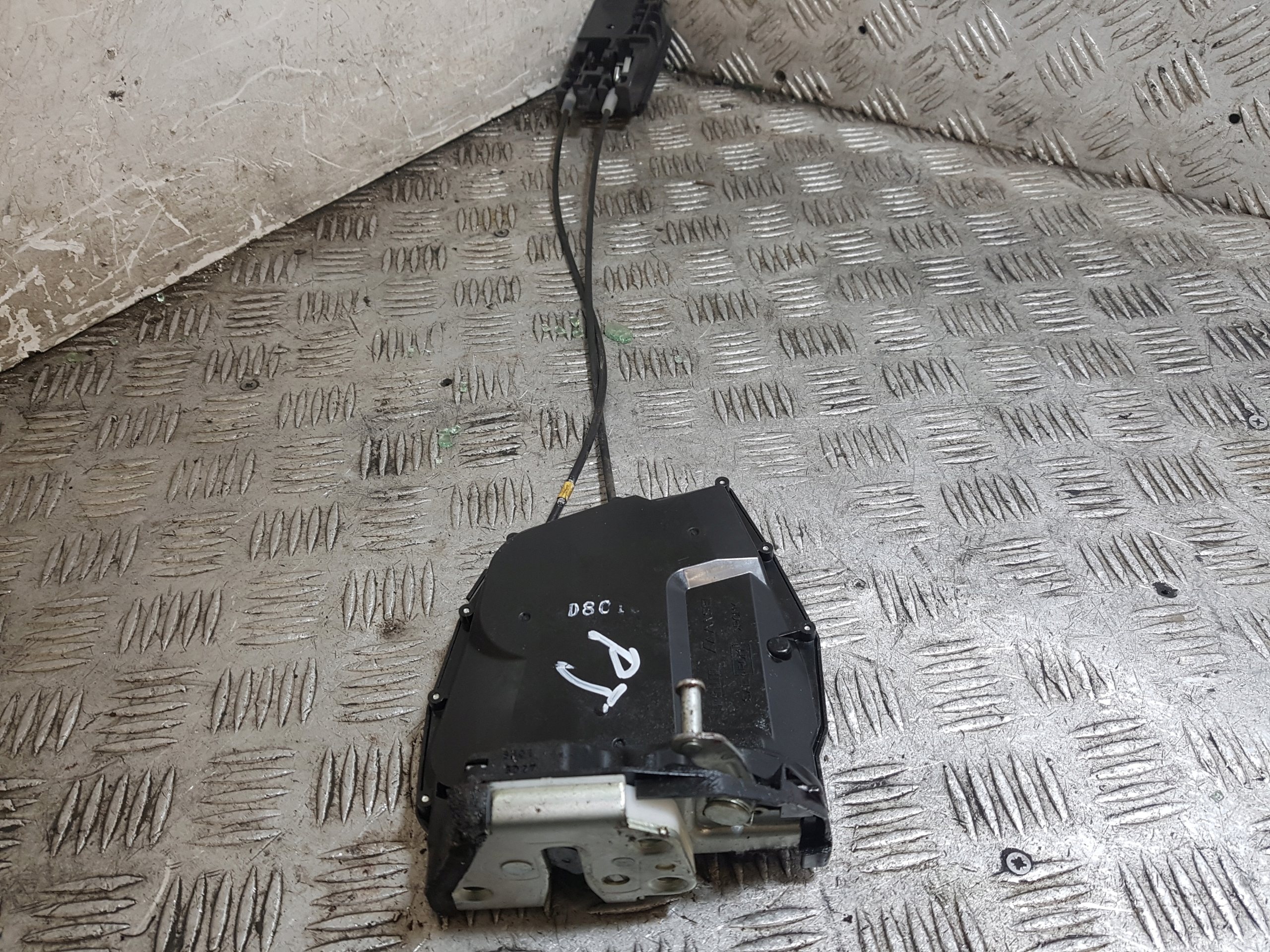 lock door right rear part rear SUZUKI SWIFT 4 2 PIN