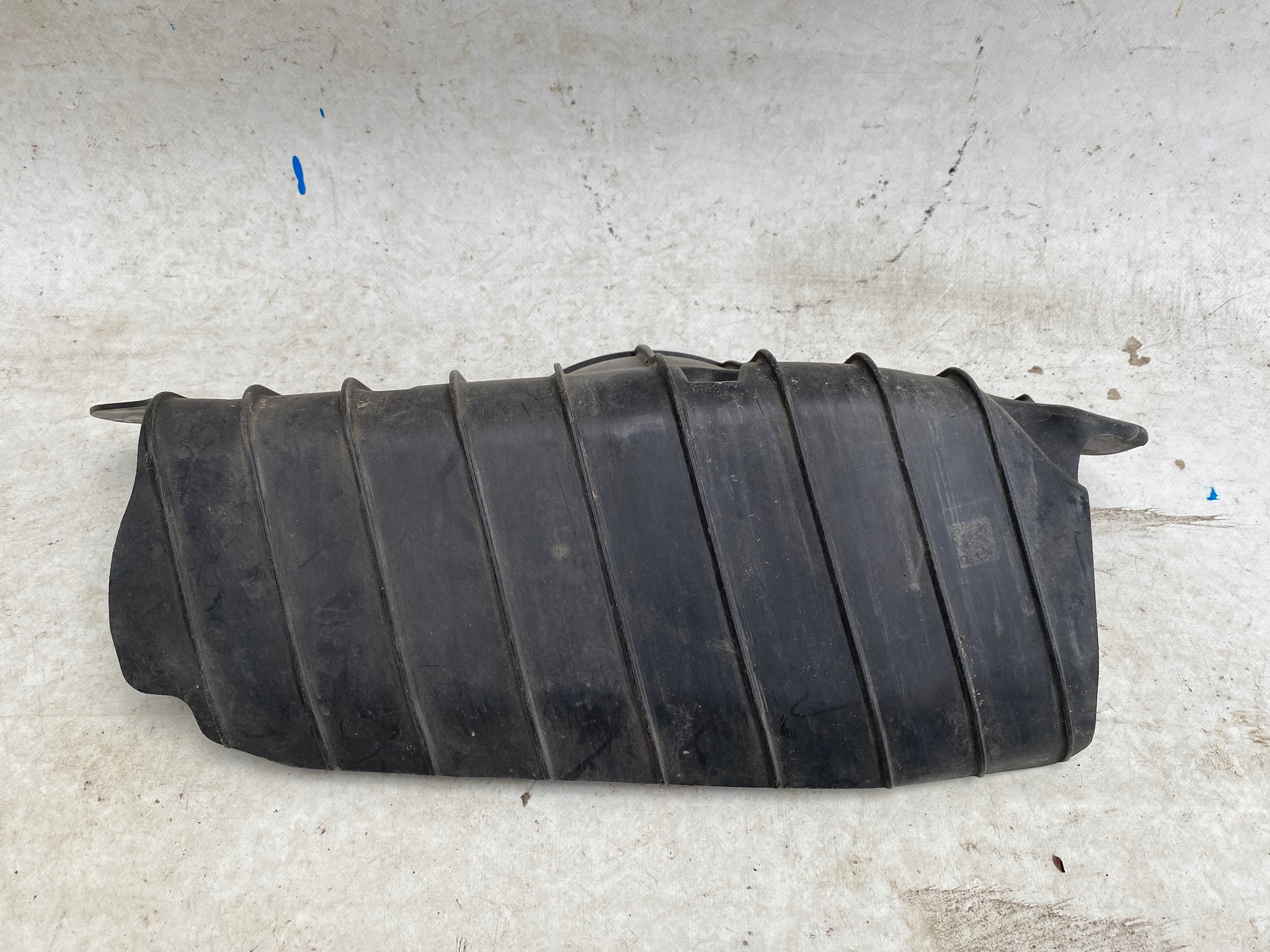 AUDI A6 C8 Blende Abdeckung des Querlenkers heck rechts 4K0505416B