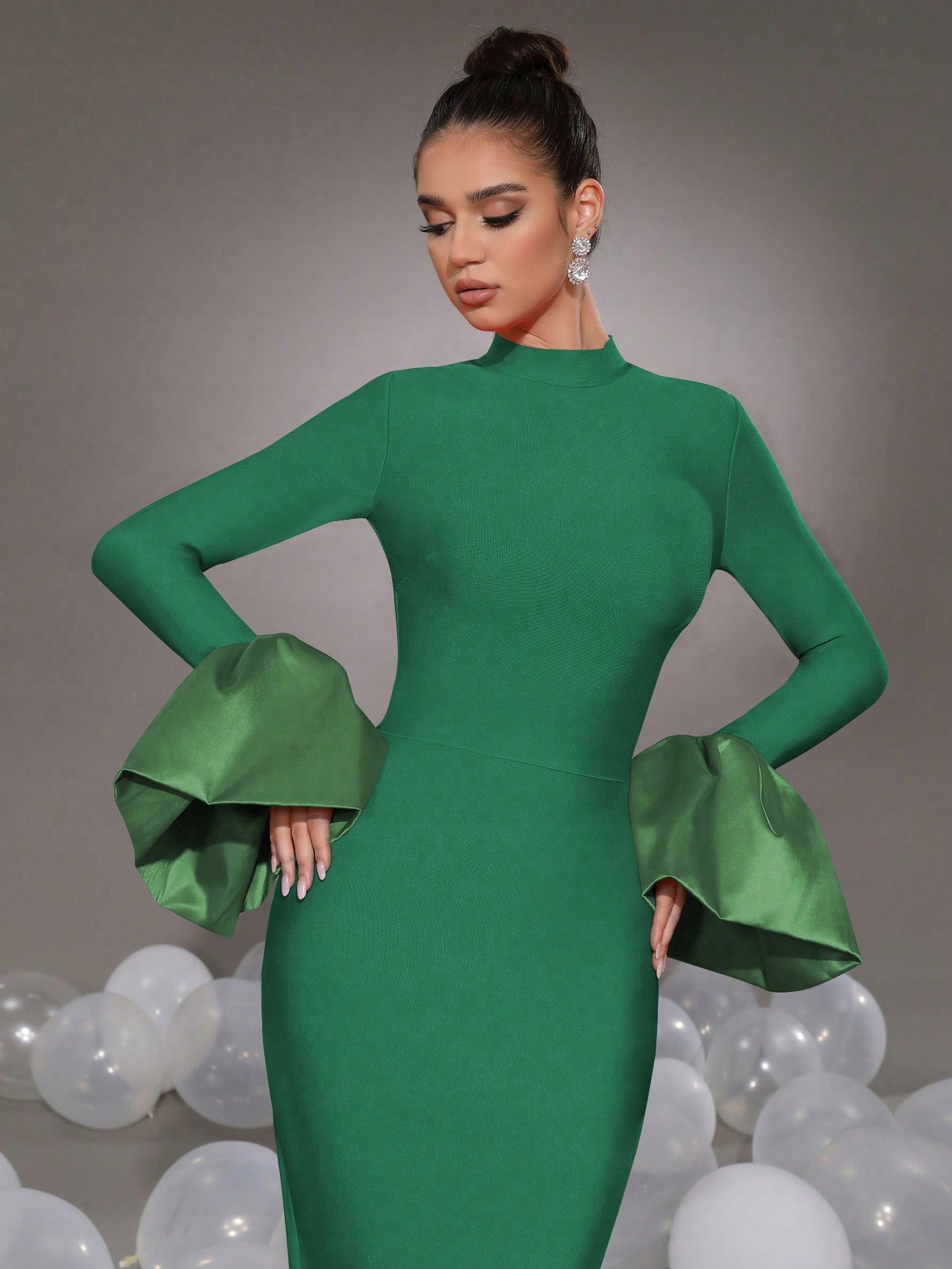 Šaty S Rozevřenými Rukávy, Velikost 36