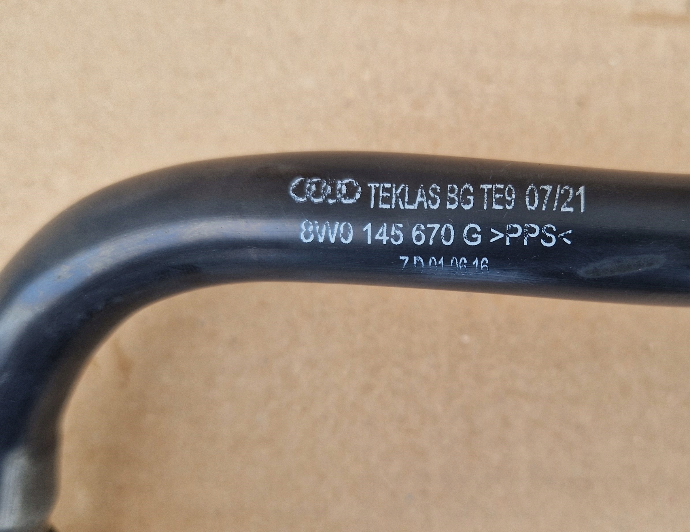 cijevčica prijenos 8W0145670G AUDI A4 B9 AUDI A5 original IDEAL