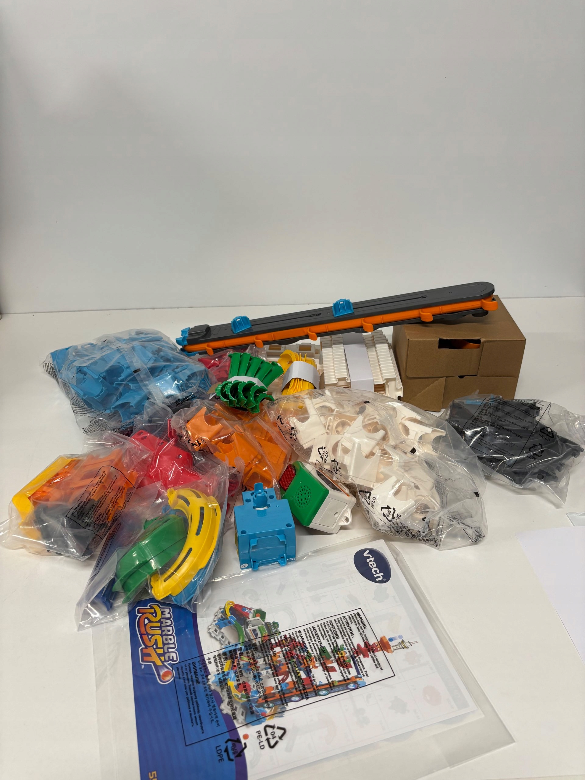 Tor kulkowy VTech Marble Rush Super Sky Tower Set XL300 E 153 el. OPIS!! Materiał papier plastik