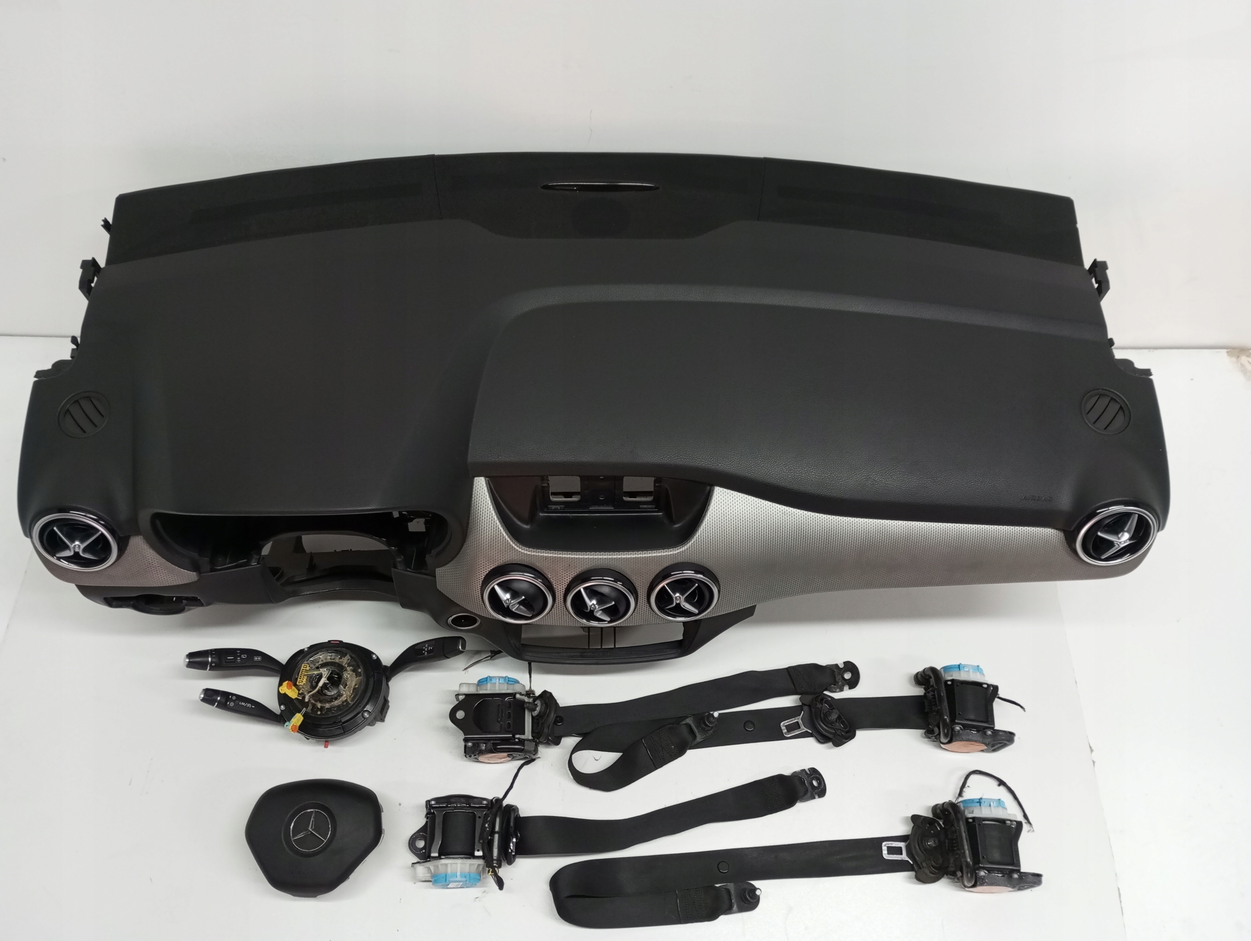 dashboard Mercedes B-KLASA 246