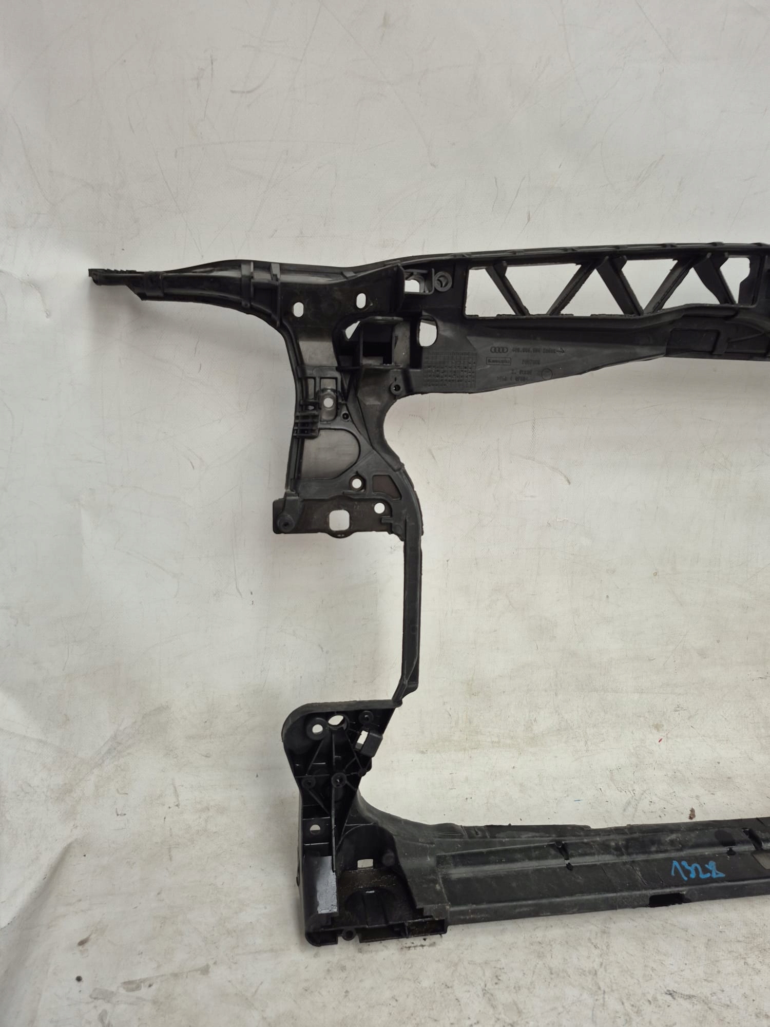 AUDI A6 C7 4G0 11- support panel for radiators pillar iron 4G0805594