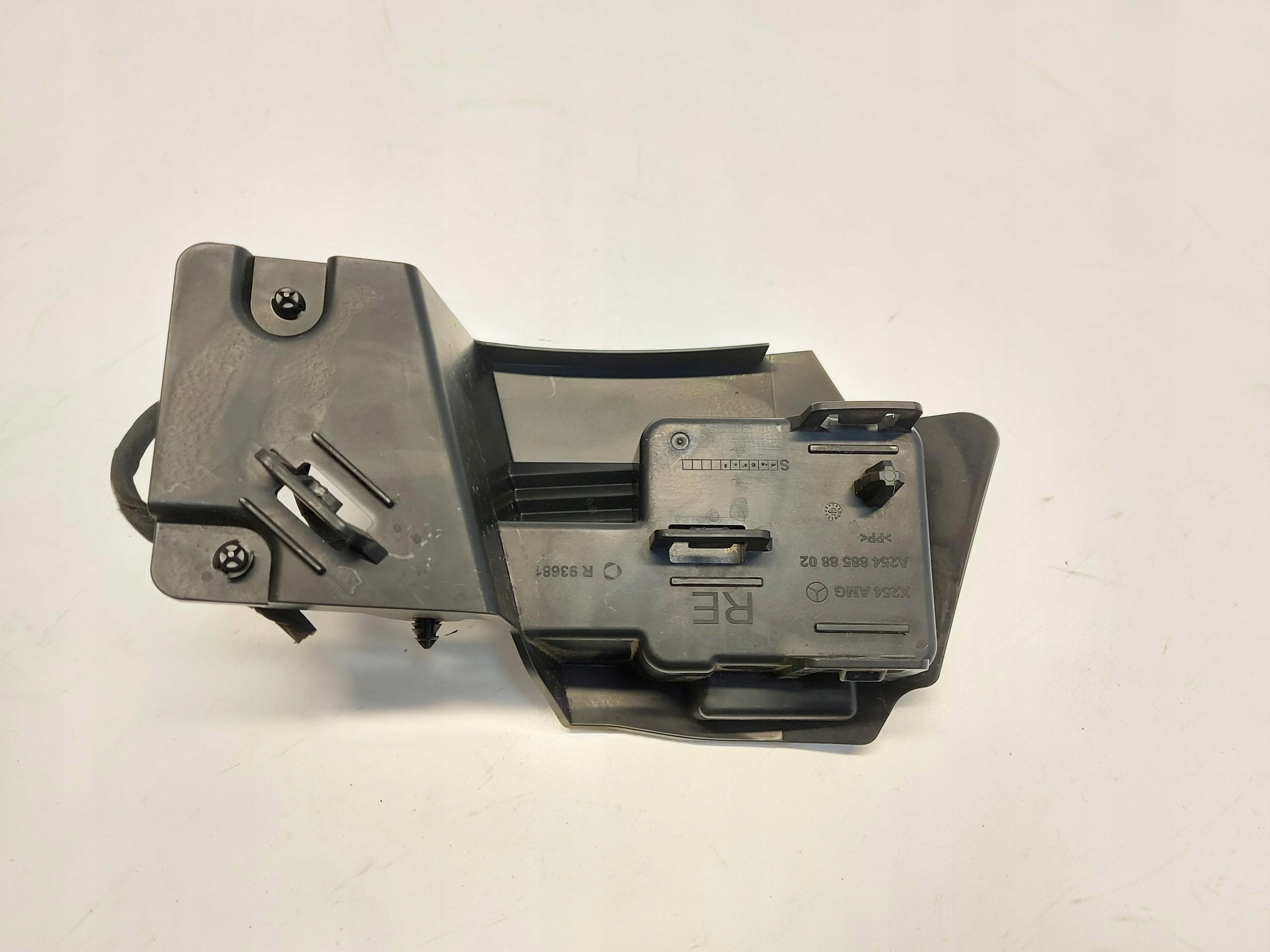 Mercedes W254 GLC 220d RADAR sensor right rear part A0009003138