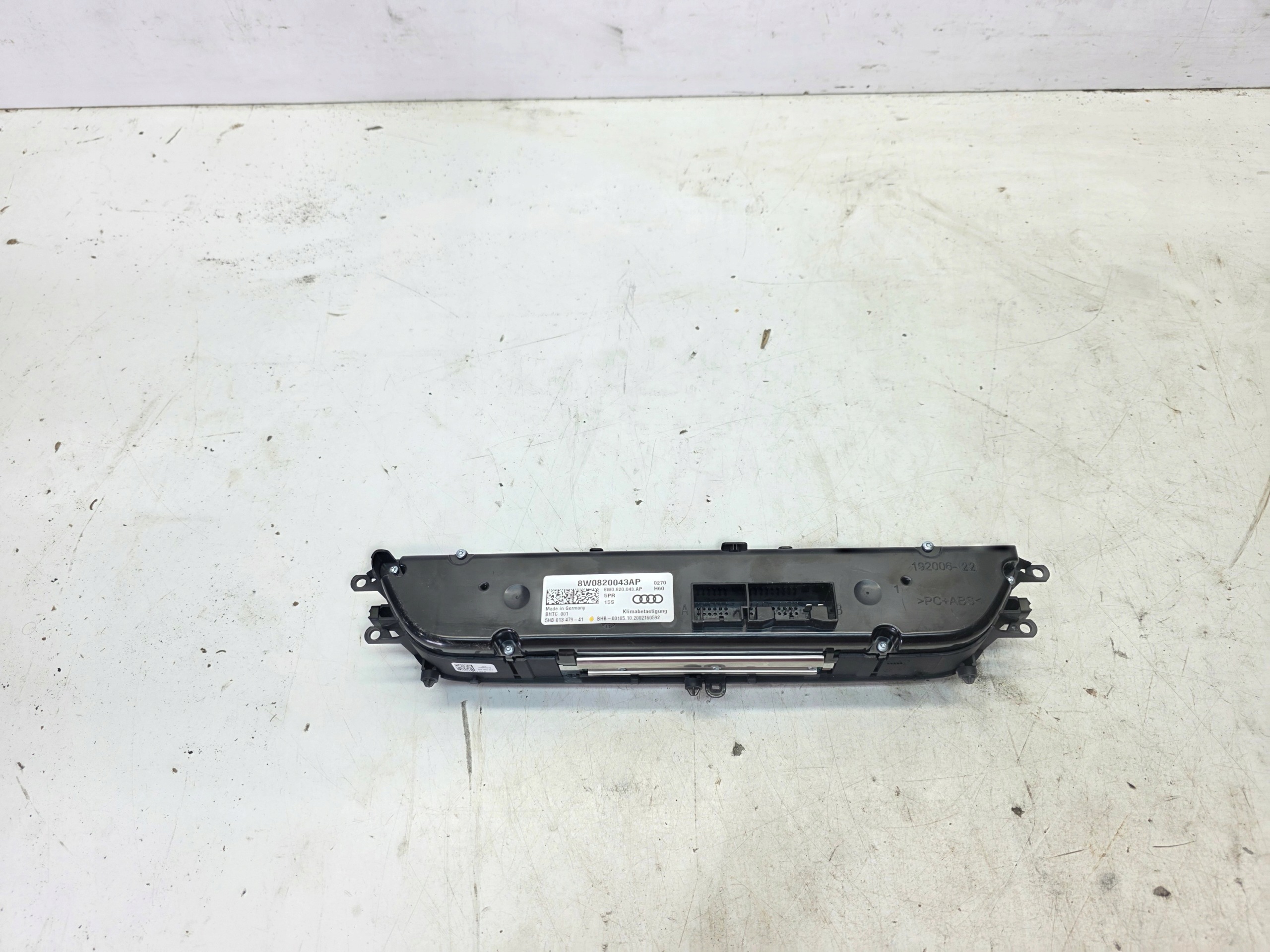 PANEL KLMATYZACJI de chauffage AUDI A4 B9 A5 8W 8W0820043AP