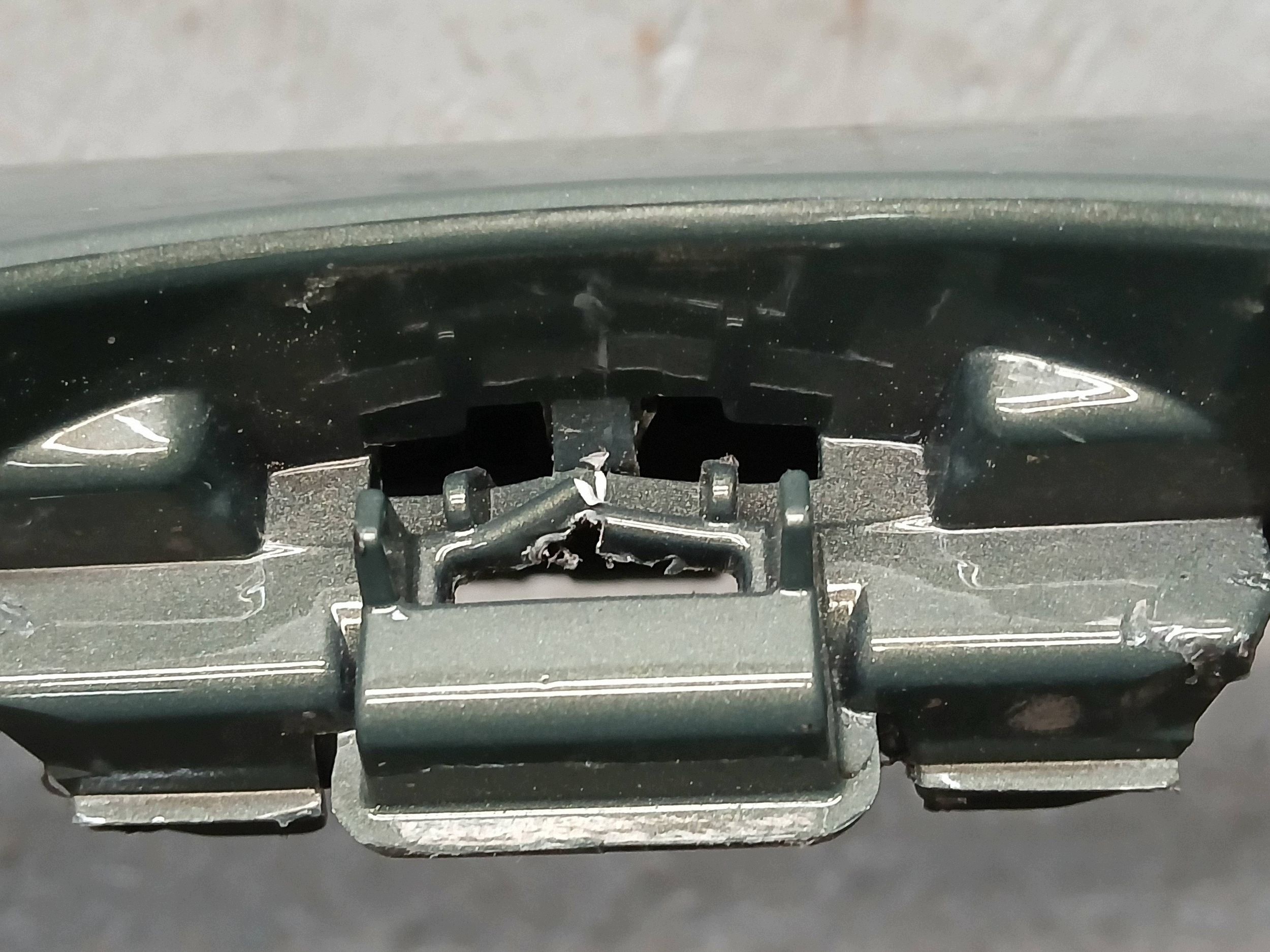 bumper front VW TAYRON 57L