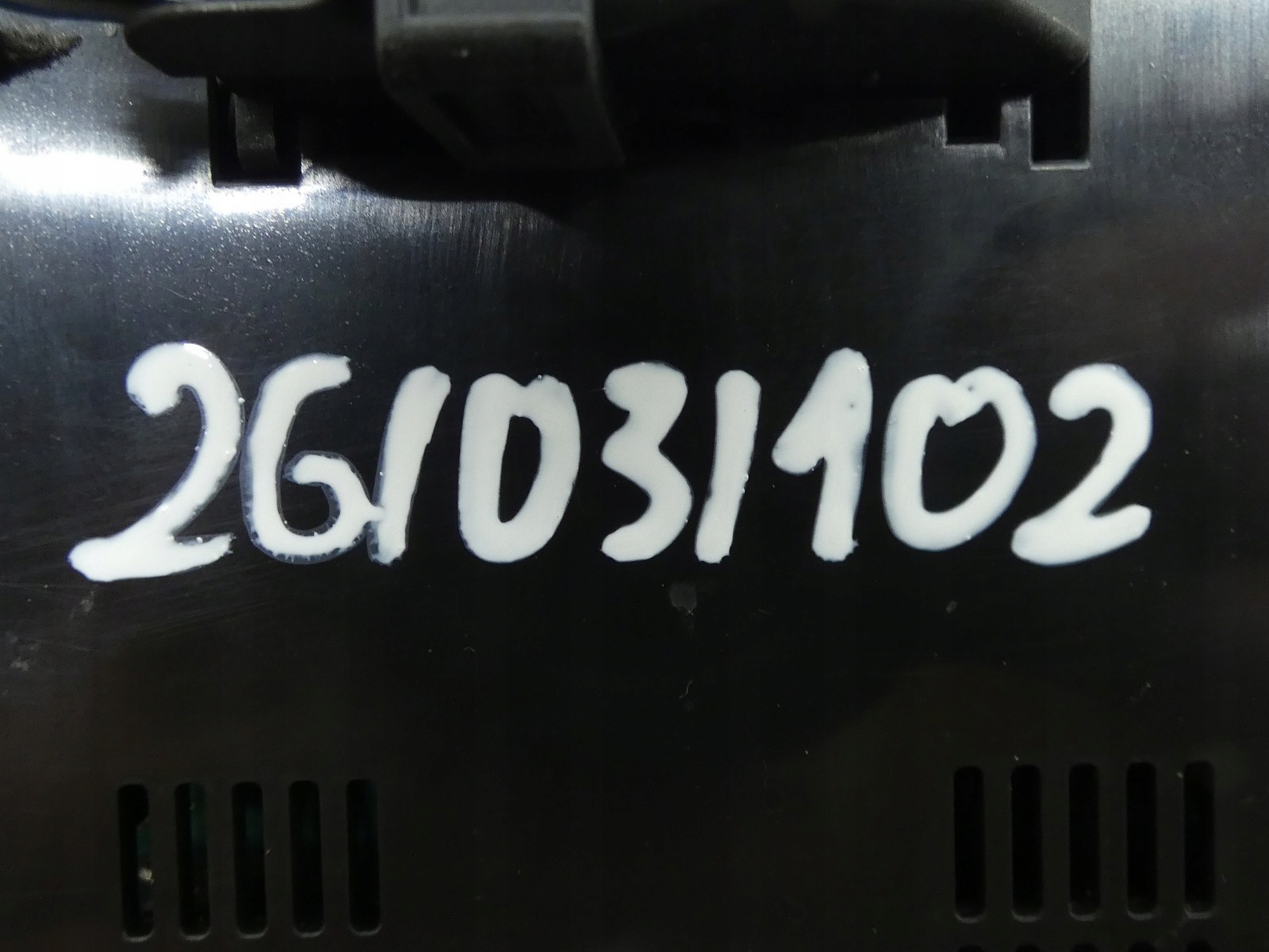 control panel air conditioning devices of the air conditioning BMW Z4 E89 08R- 9205359