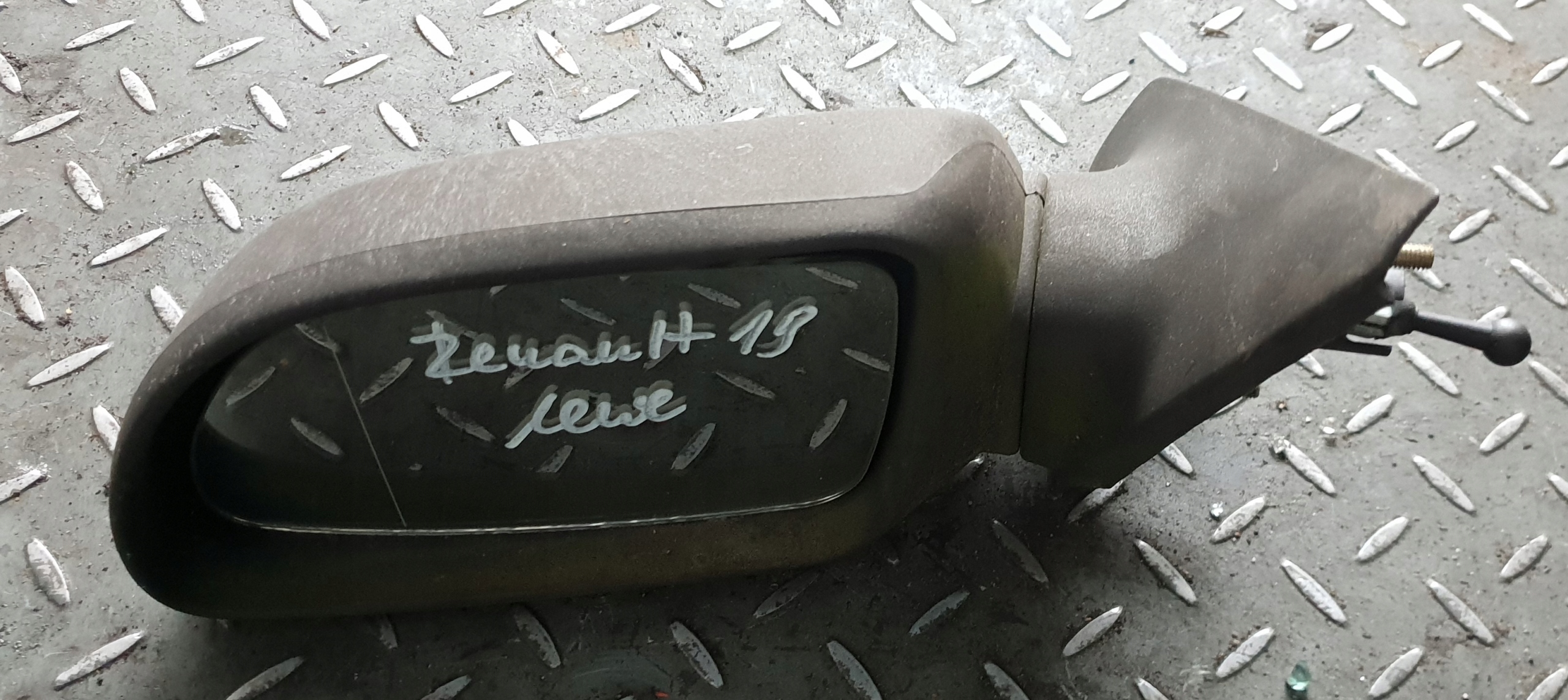 LUSTERKO LEWE MANUALNE RENAULT 19