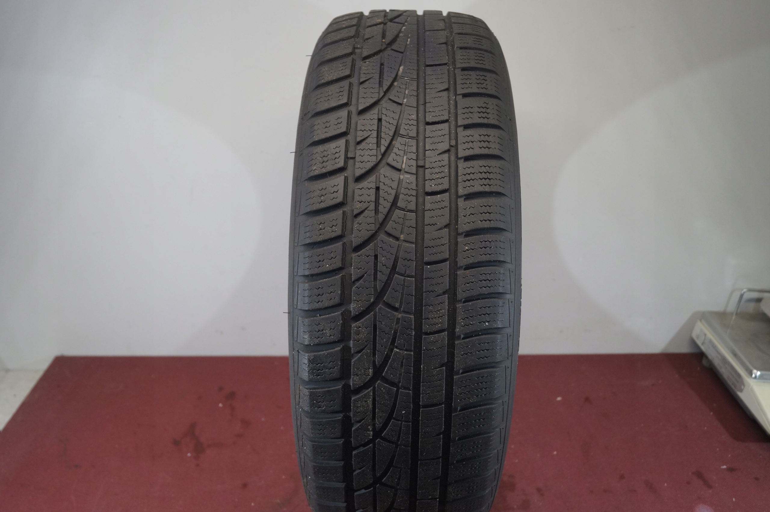 Зимняя шина Hankook Winter I'Cept EVO 225 / 60R17