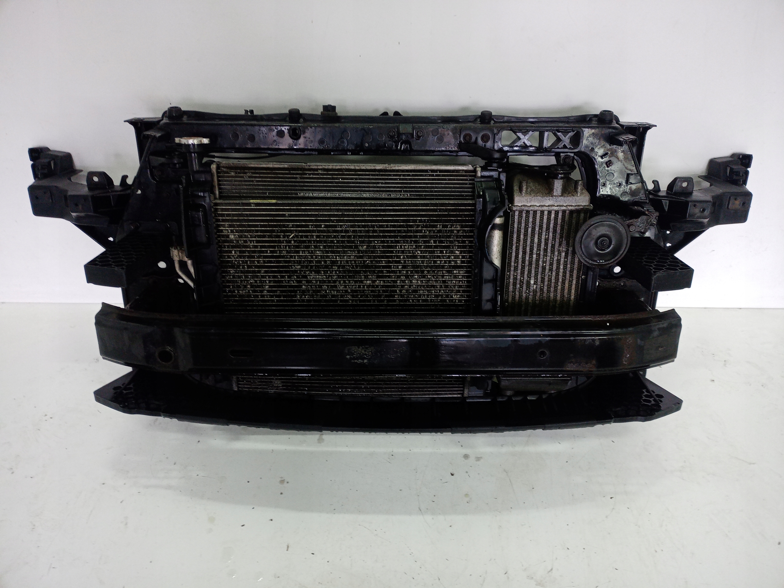 PAS WZMOCNIENIE CHŁODNICE HYUNDAI IX35 2.0 CRDI