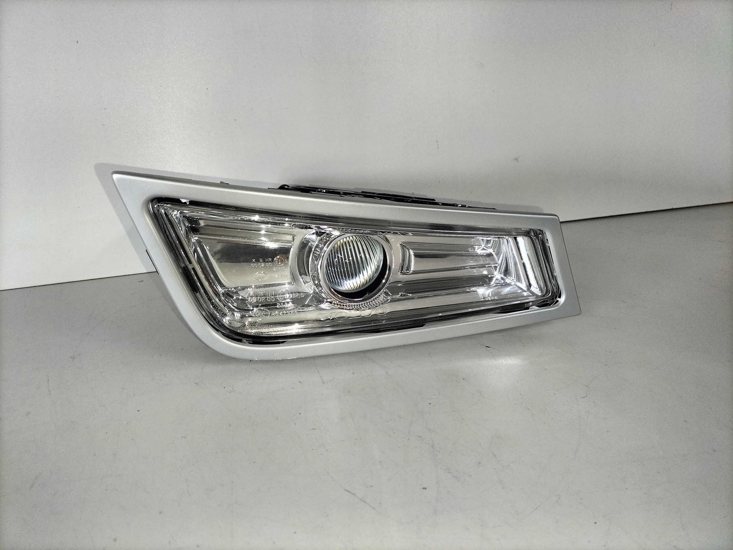 fog light light right VOLVO FH3 FM 08