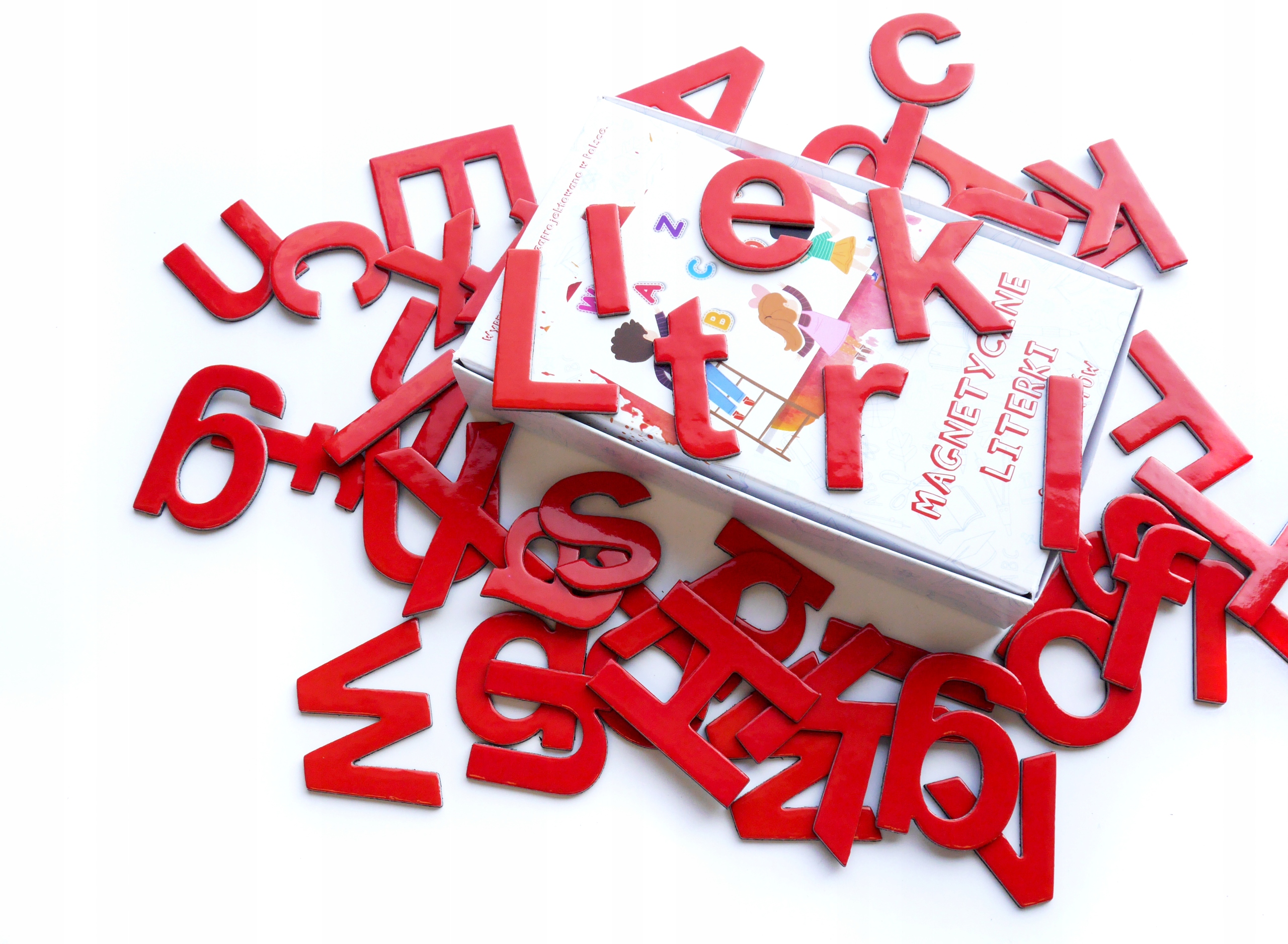 

Magnesy na lodówkę magnes puzzle alfabet 80 el.