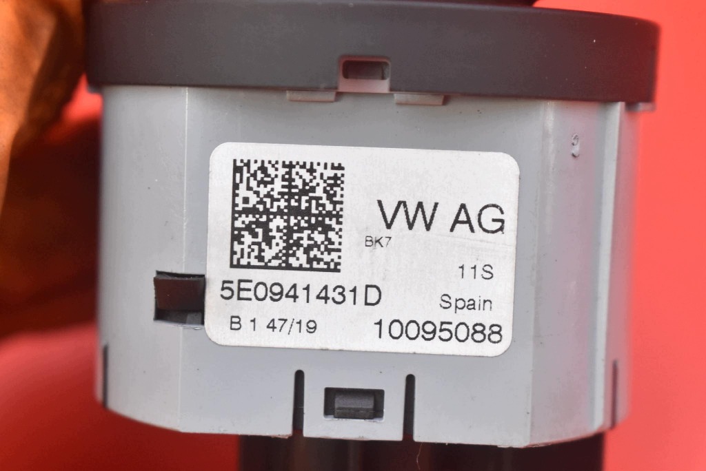 switch light switch 5E0941431D SKODA OCTAVIA 3 III LIFT 17-20