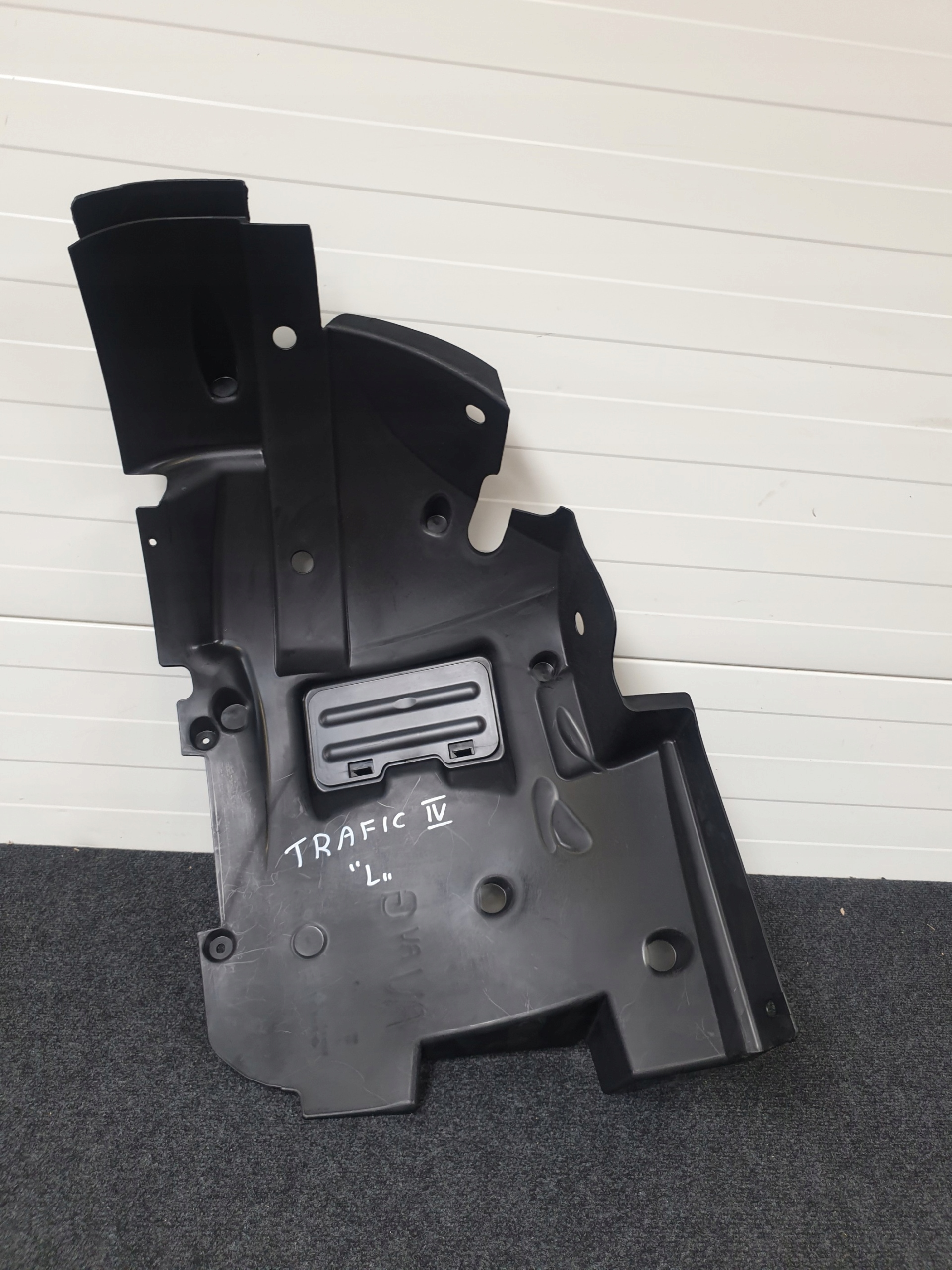 NADKOLE LEWE PRZÓD RENAULT TRAFIC 638459209R Wersja Europejska