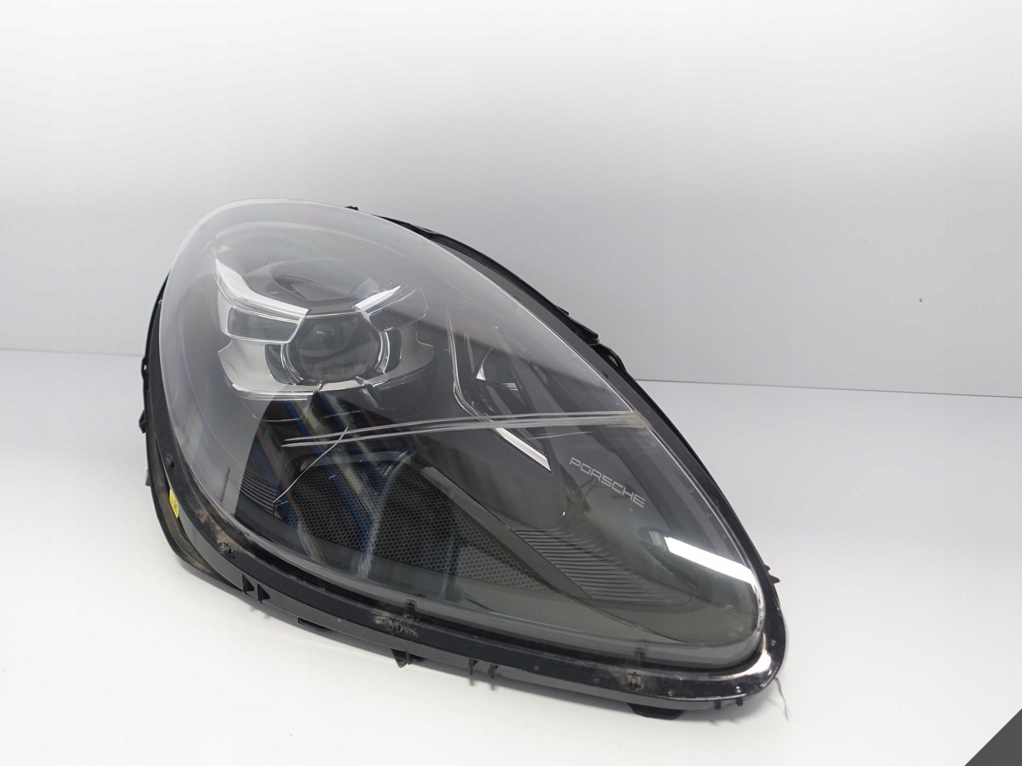 PORSCHE MACAN 95B LIFT 18- LAMPA PDLS FULL LED EU Producent części Porsche OE