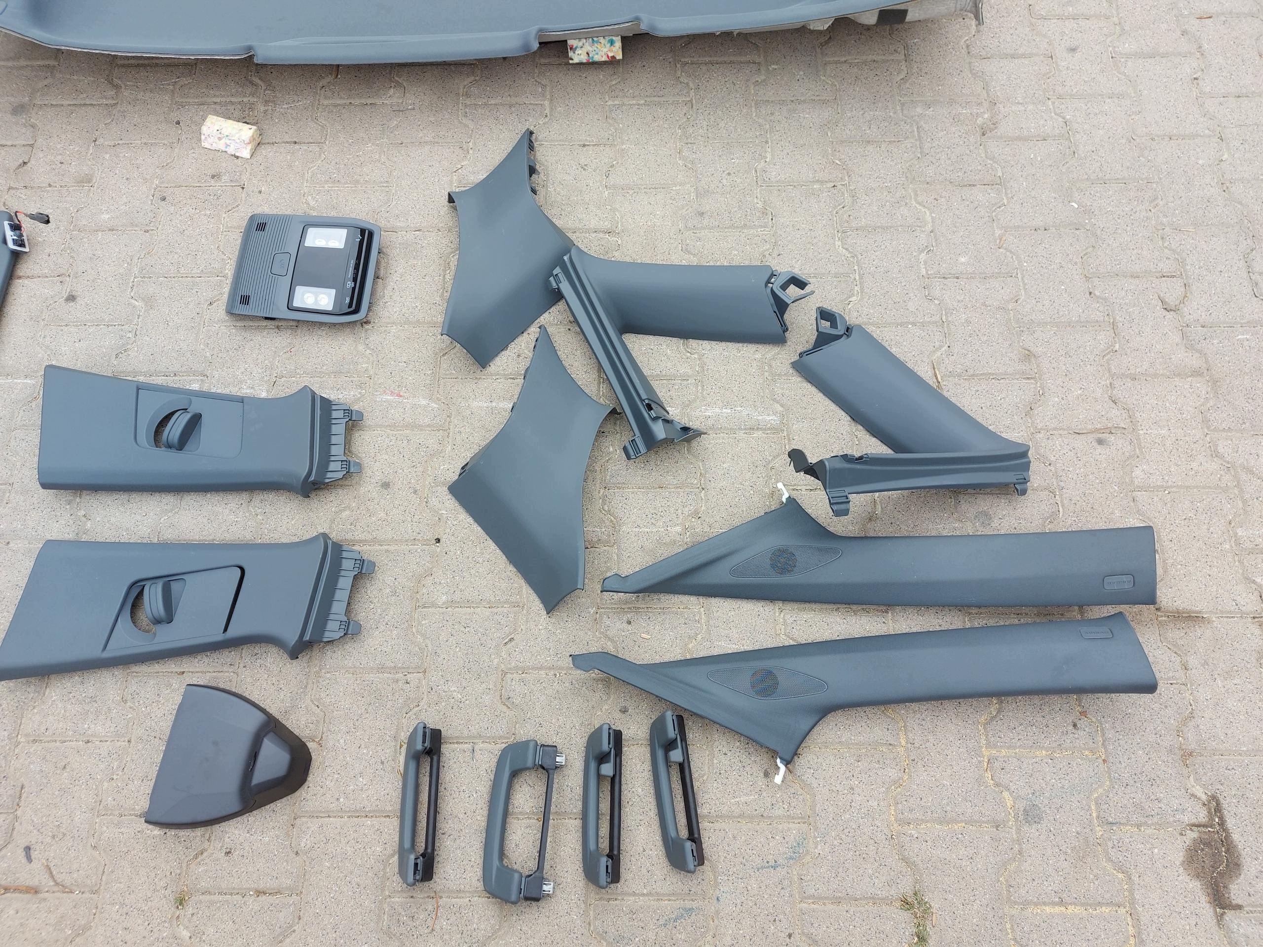 Audi Q4 89A 45 E-TRON , SUV, 2023 cielo interno plastica