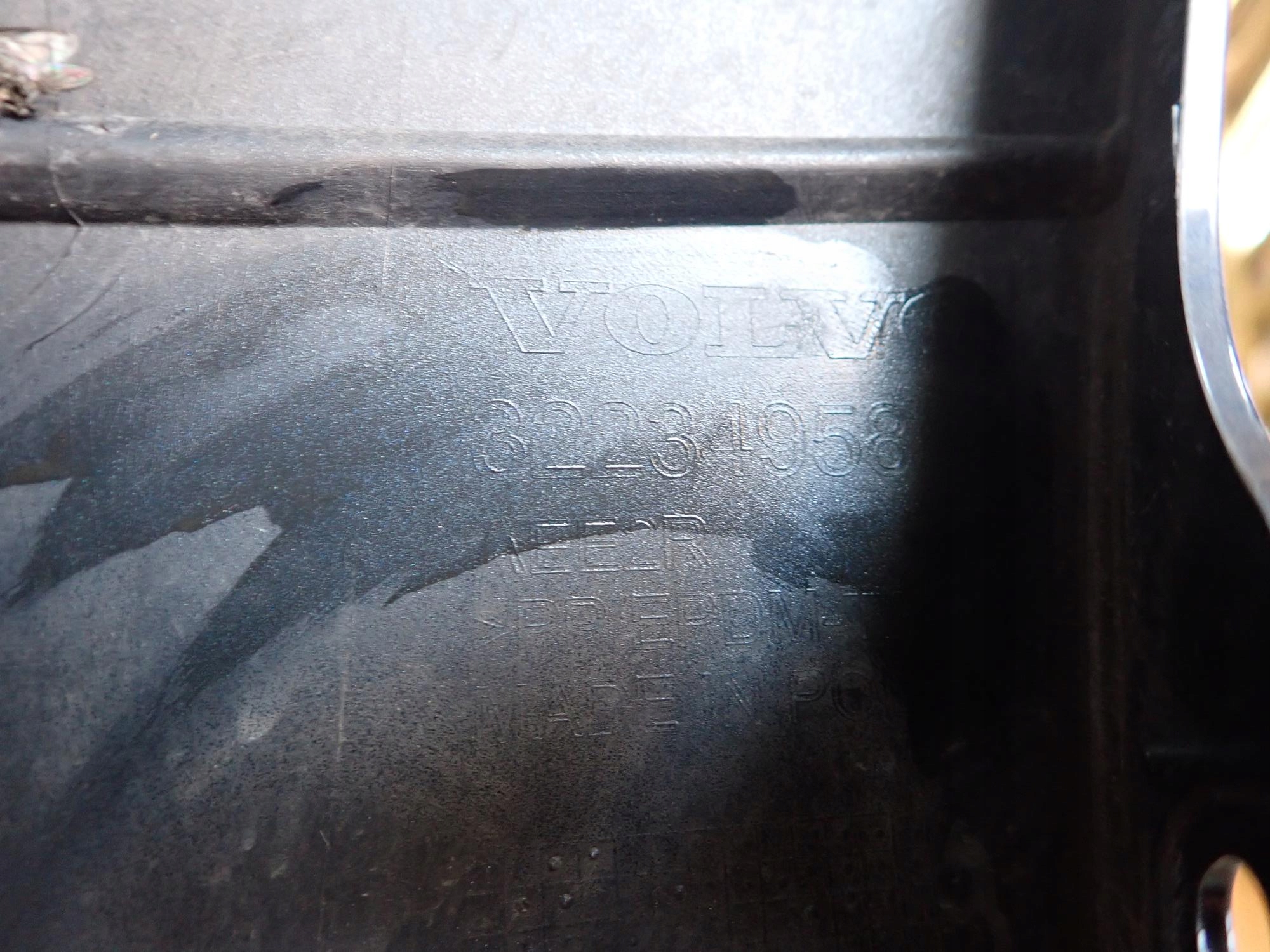 VOLVO XC60 II 2 R-design LIFT 21-> bumper front front washer PDC