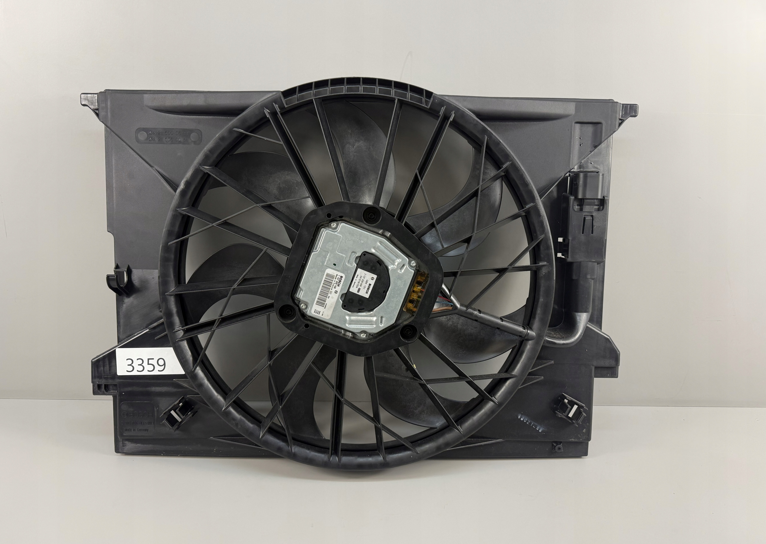 MERCEDES E KLASA W211 CLS 219 OBUDOWA KOMPLETNY WENTYLATOR