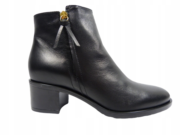 Černé kožené zateplené klasické kotníkové boty na podpatku Sala 37