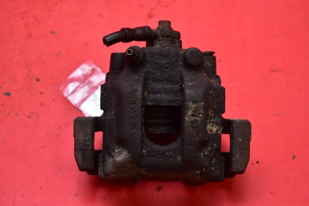 caliper brake left rear part BMW X5 E53 3.0 D 184 KM 99-03