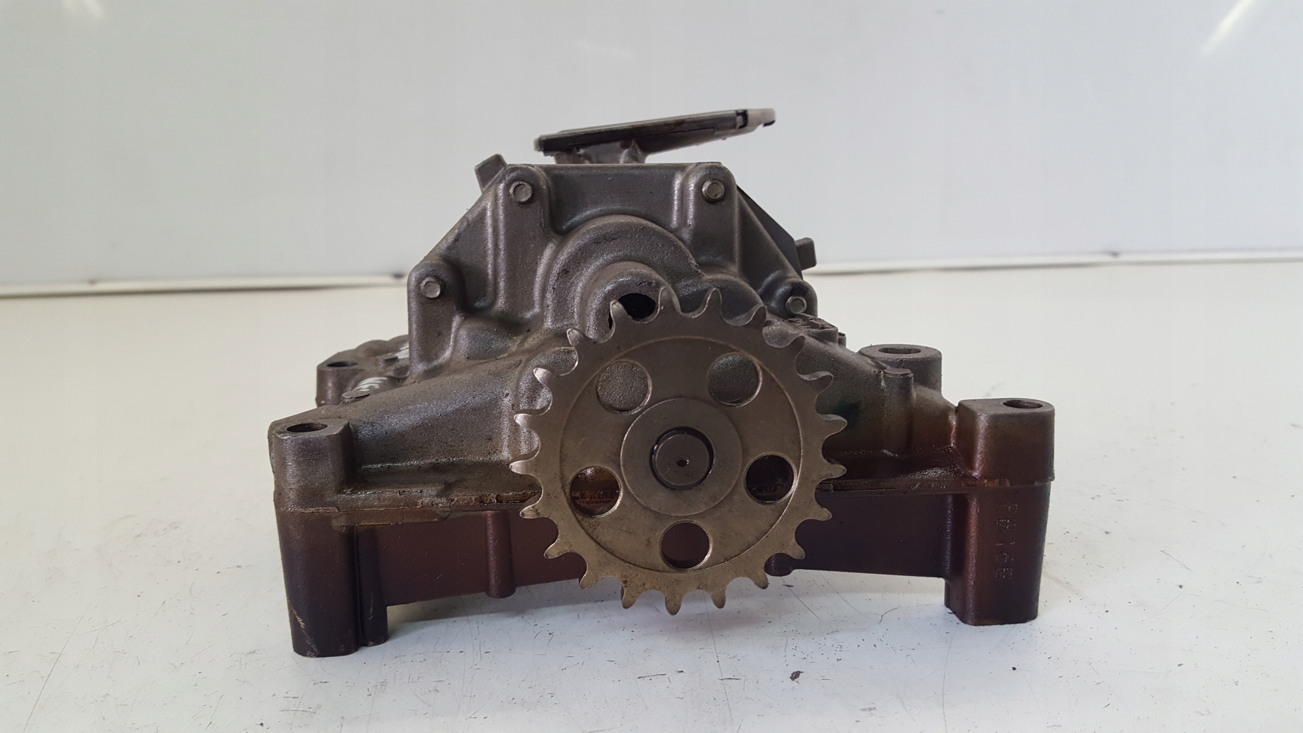 pumpa olaj 9621114110 NFU Peugeot