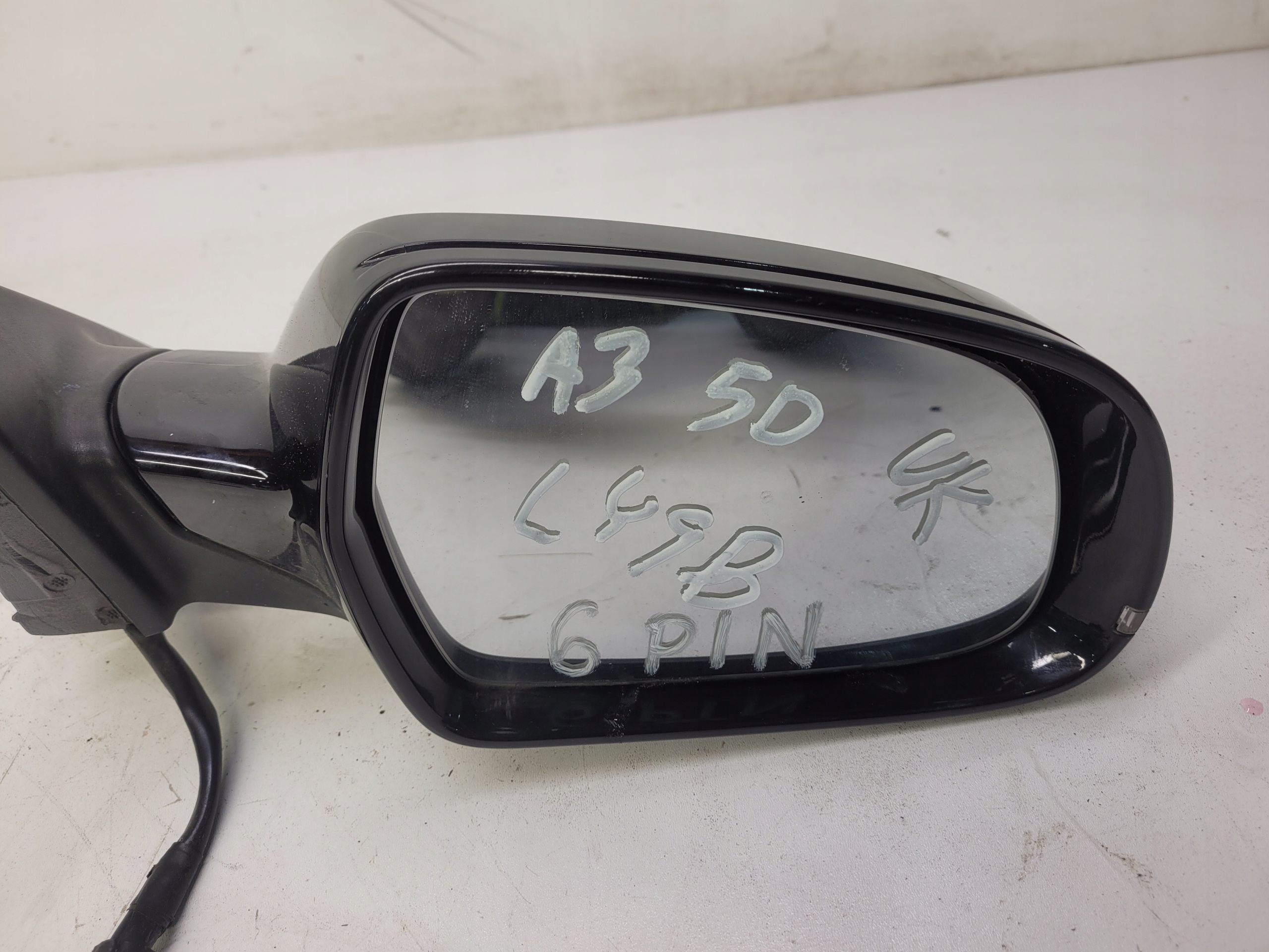 mirror right front AUDI A3 8P4 LY9B 6 PIN UK 5D