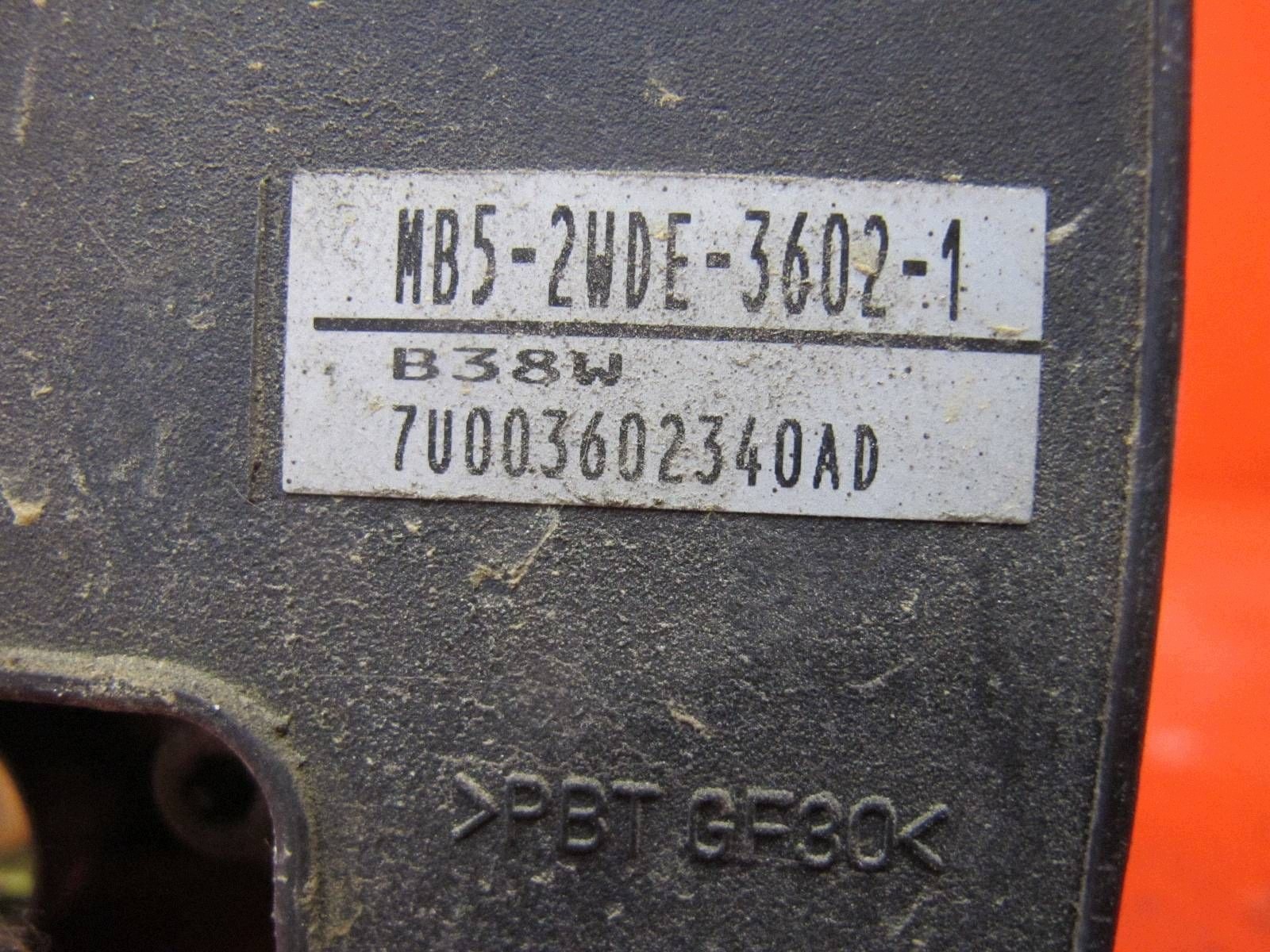 MITSUBISHI LANCER 7 VII CS brake booster control unit ABS MN116261