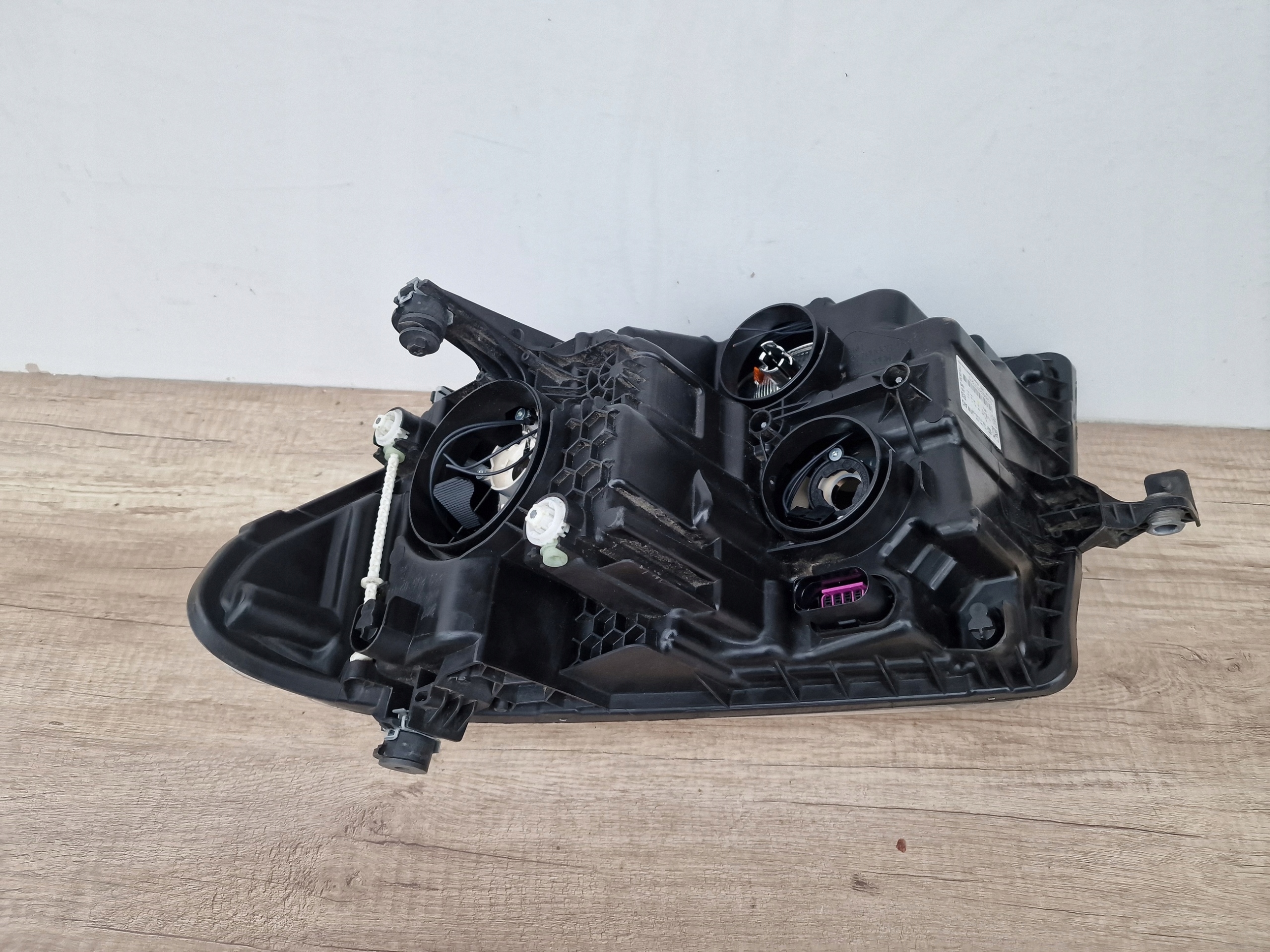 VW CRAFTER 2 II 7C MAN TGE right light front ORG