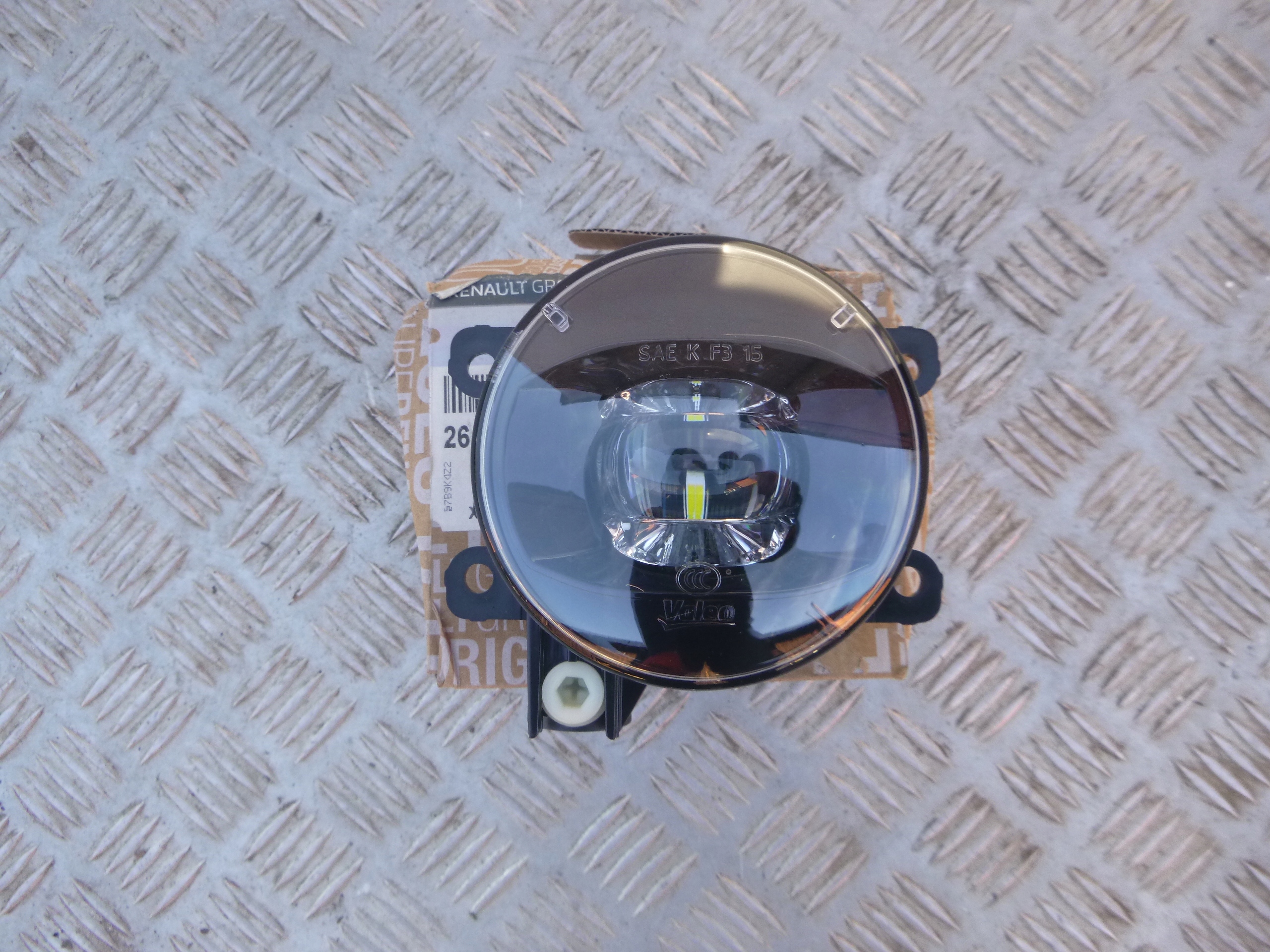 галоген левая renault CLIO IV CAPTUR led oe valeo 261555538R