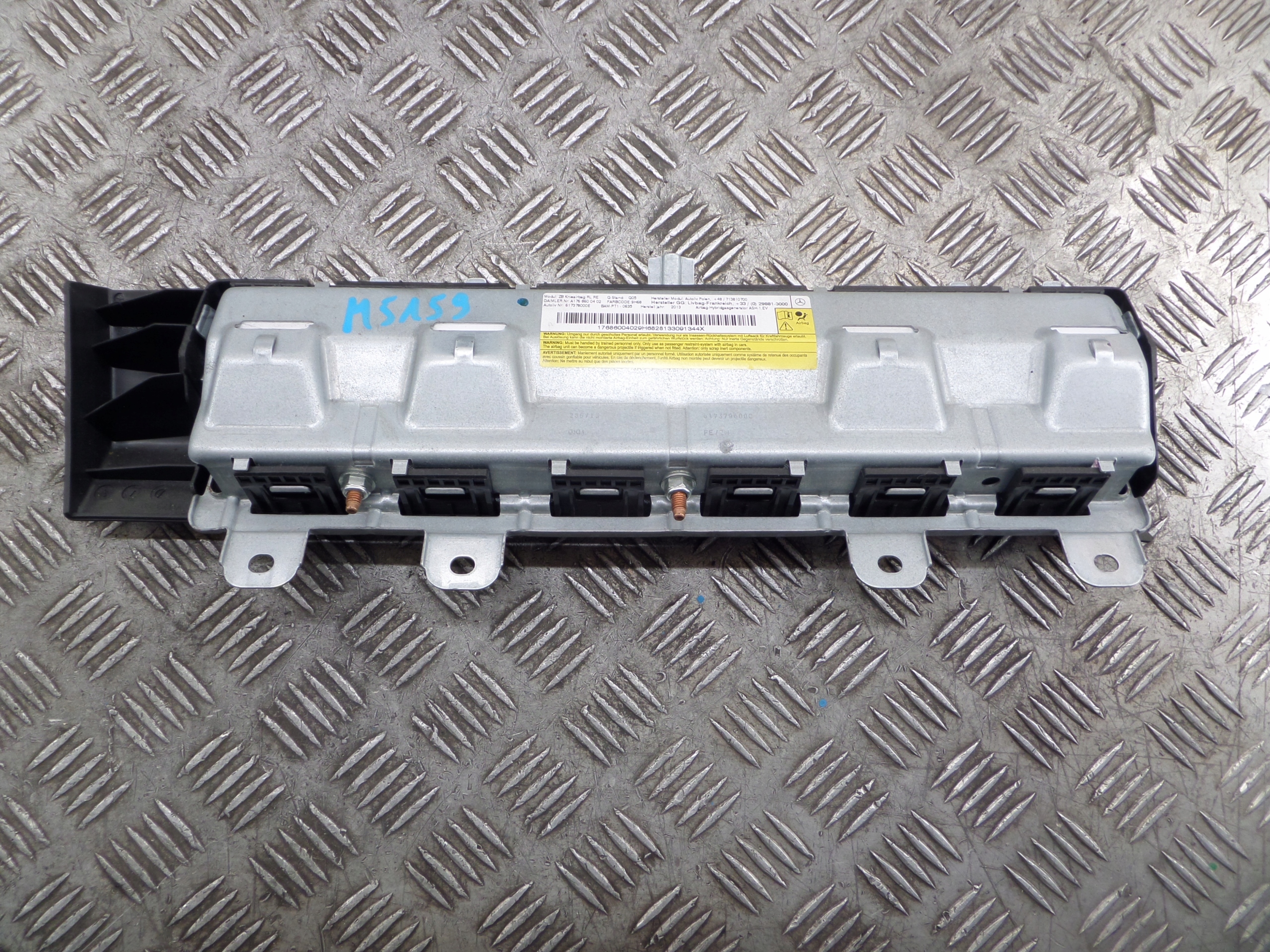 MERCEDES W176 airbag ginocchia A1768600402