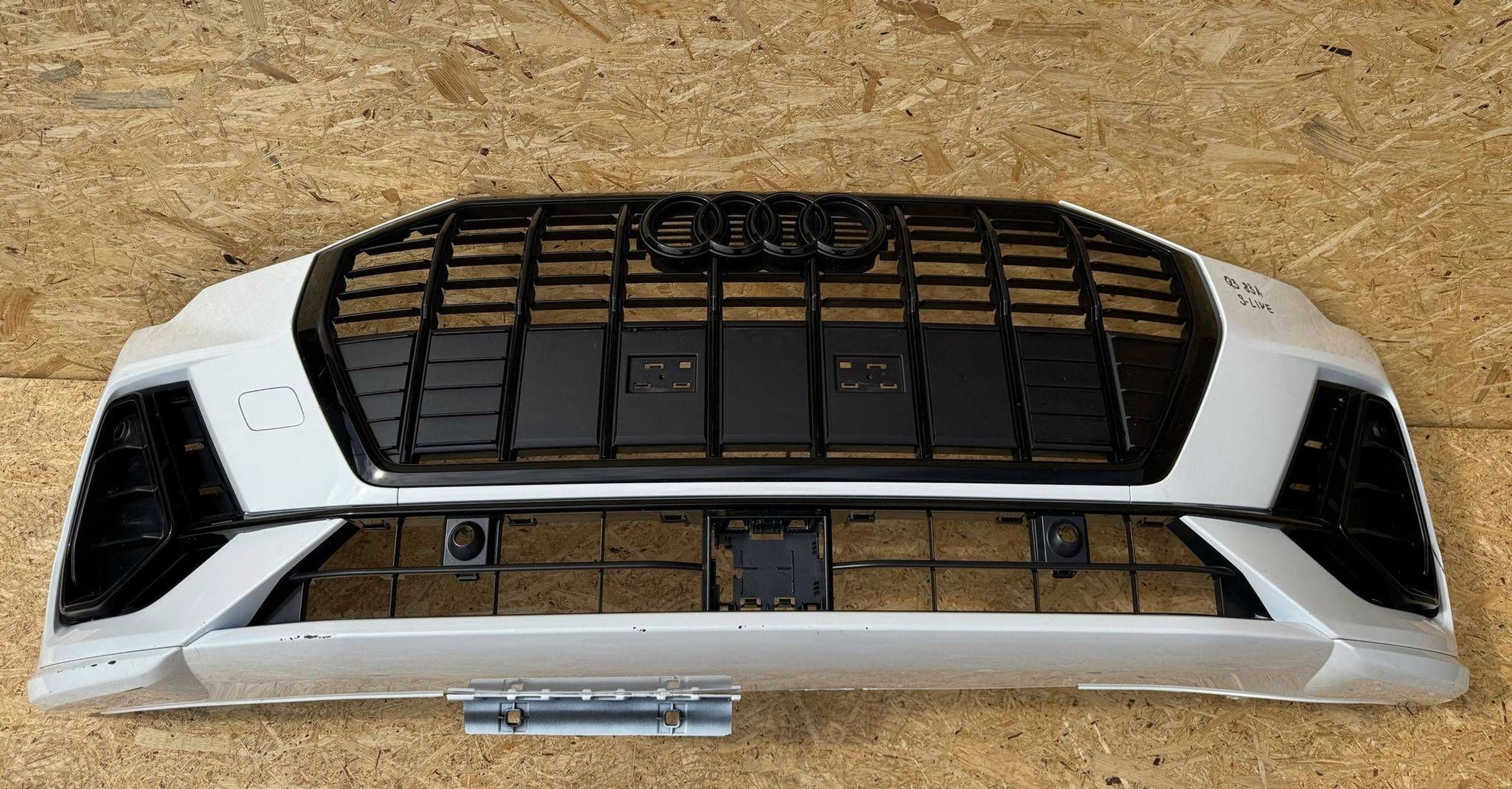 AUDI Q3 83A S-LINE ZDERZAK PRZOD PRZEDNI