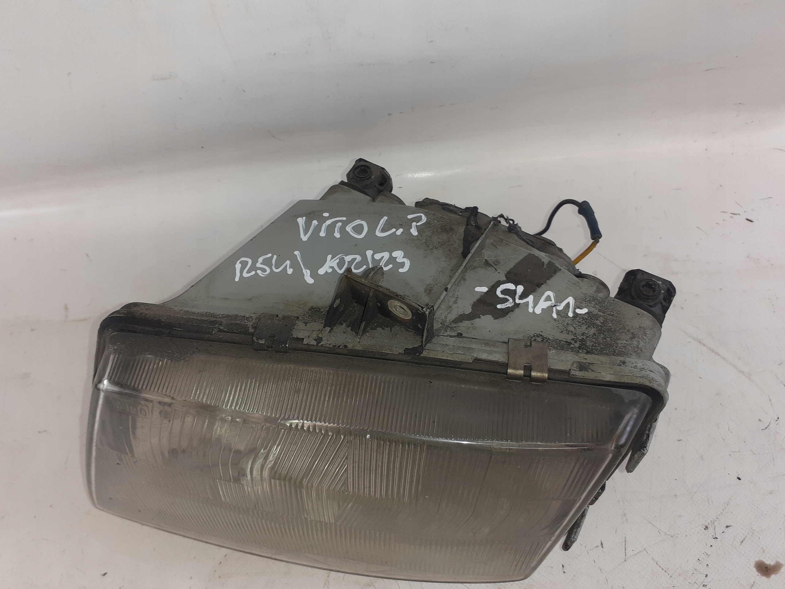 light left DO MERCEDES VITO and