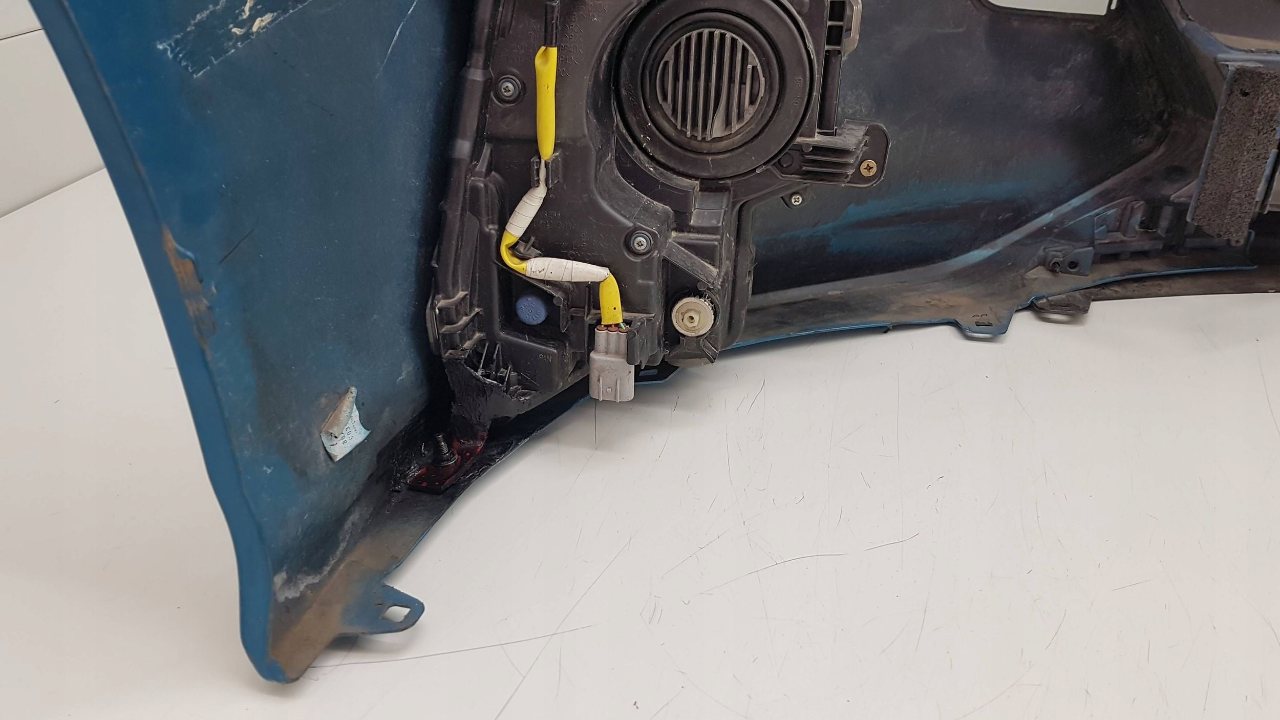 TOYOTA PRIUS plus PRIME 2016 - bumper front 52113-47090