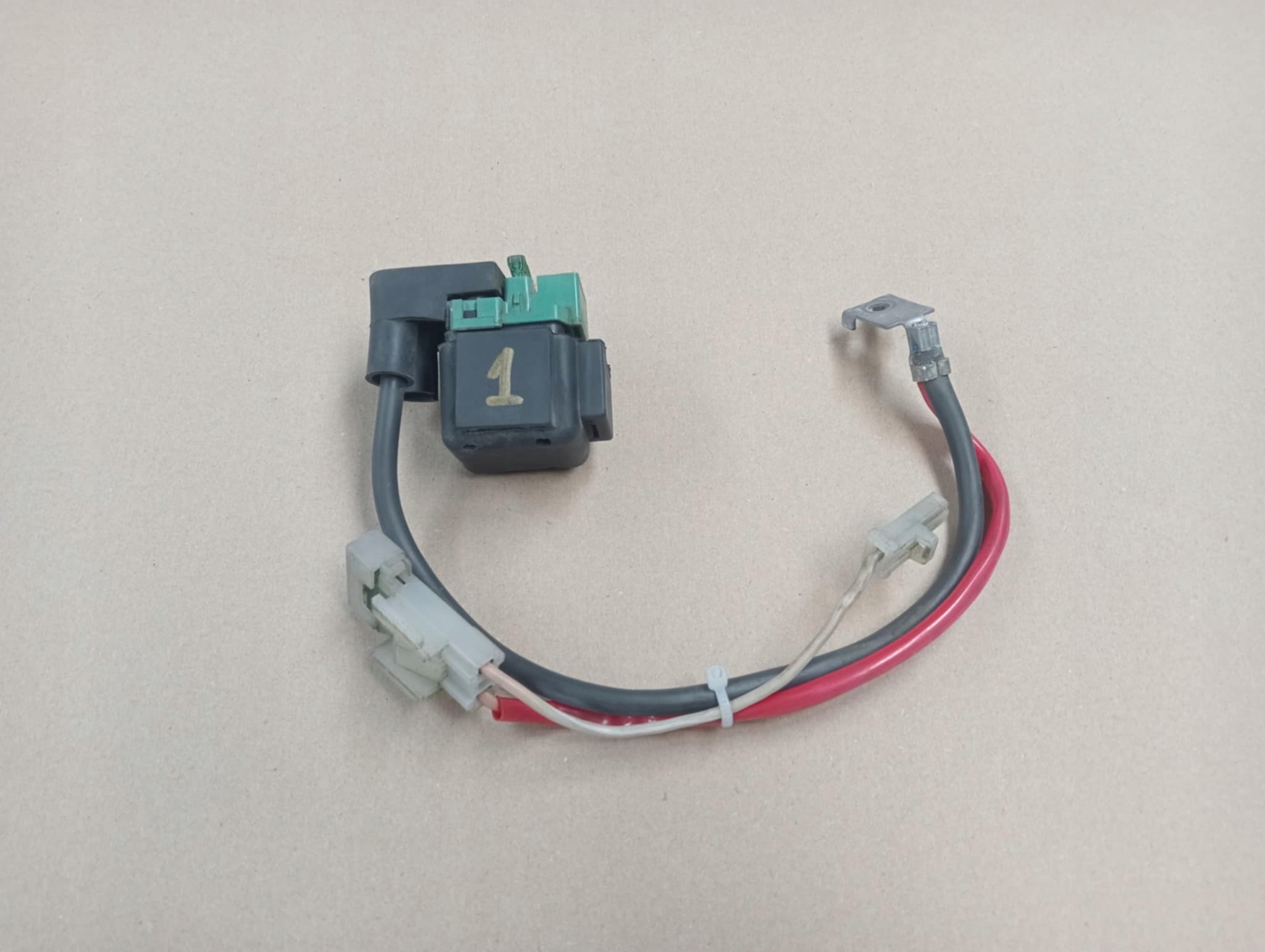 HONDA VFR 800 02-12 PRZEKAŹNIK ROZRUSZNIKA