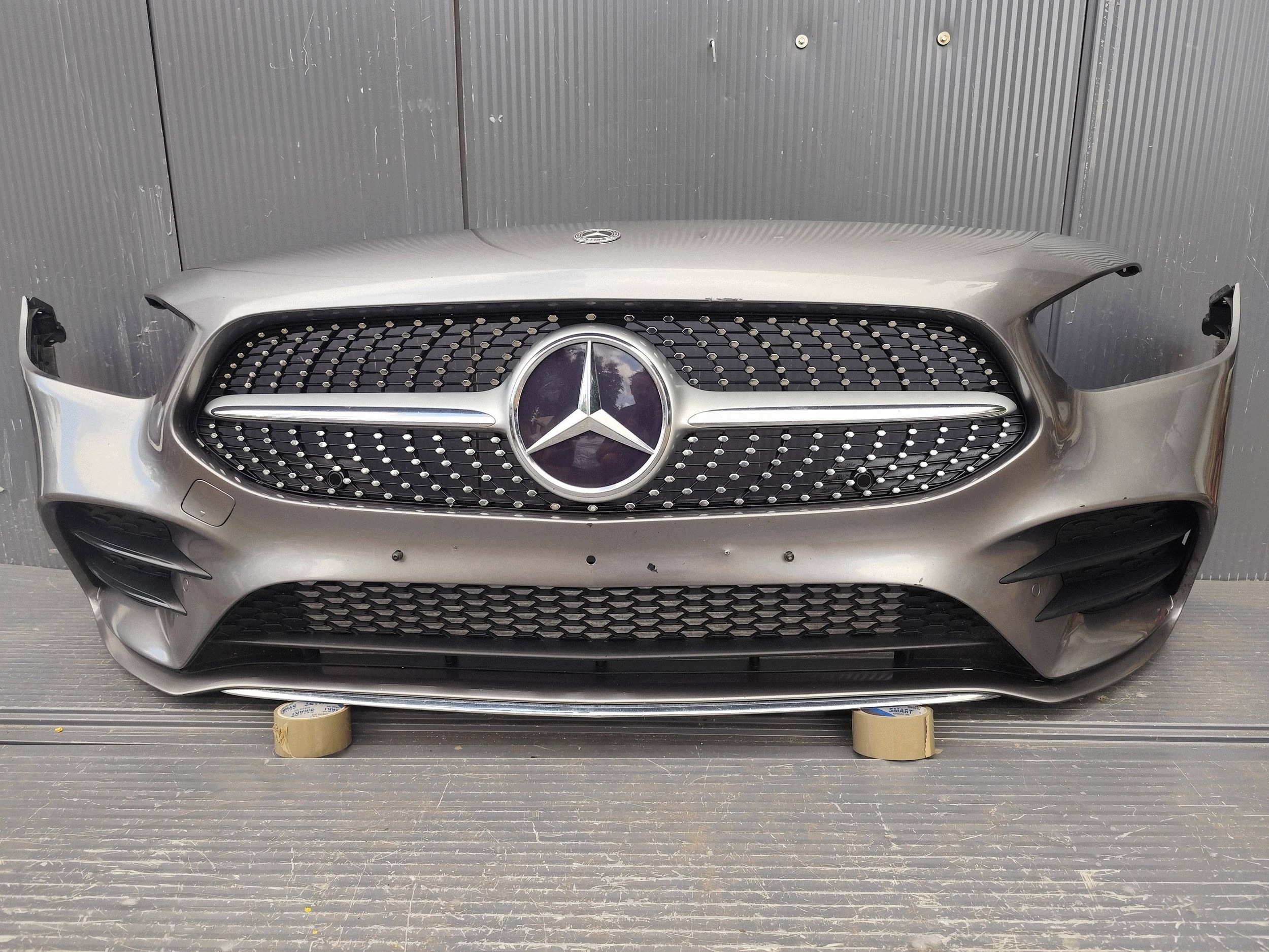 MERCEDES B-KLASA 247 AMG front bumper 6xPDC complete DEMONTAZ