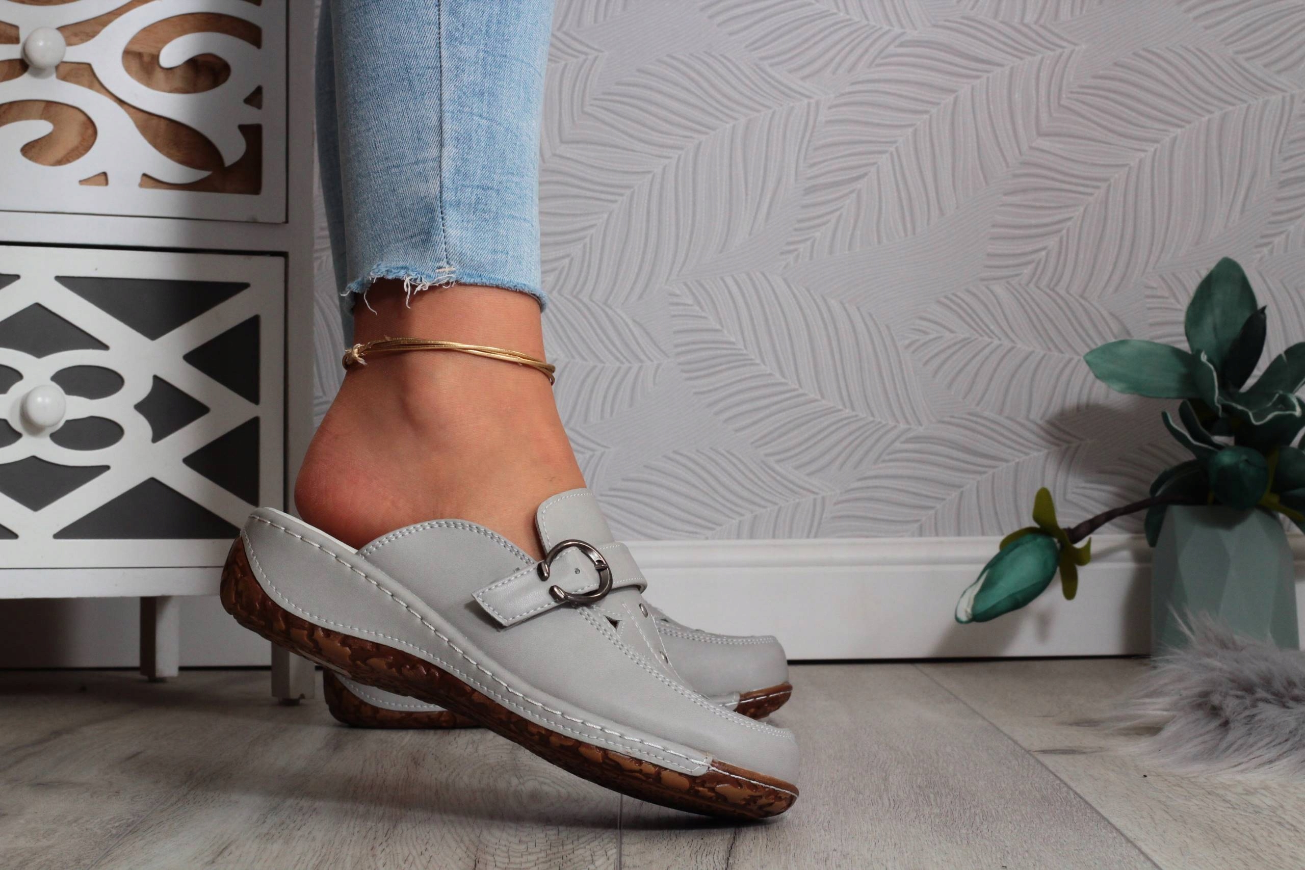 KLAPKI DAMSKIE BUTY ORTOPEDYCZNE SZYTE SKÓRA Kod producenta 0038GREY