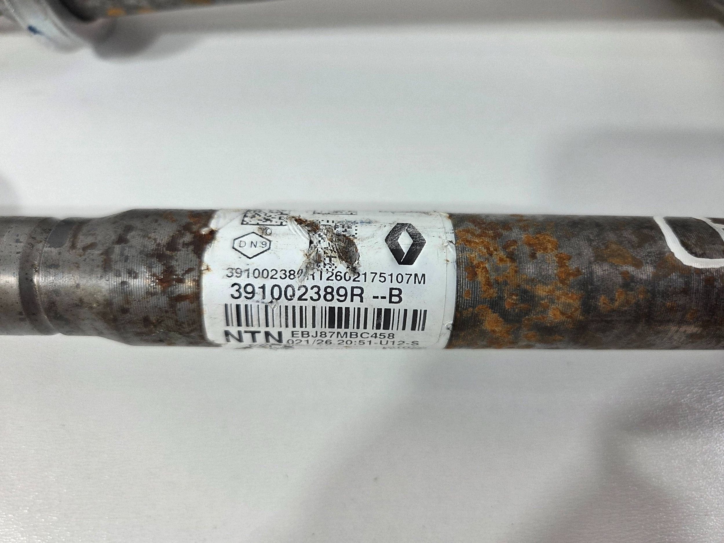 Renault Clio VI 1,2 manual semi-axis front right 391002389RB (P883)